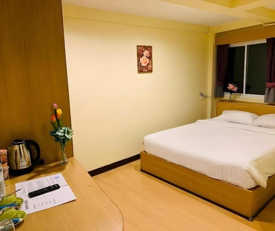 Bed in A7 Hotel Pattaya