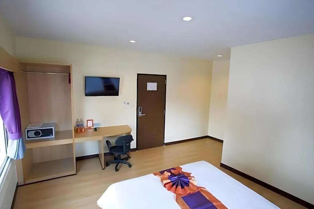 Bed in A7 Hotel Pattaya