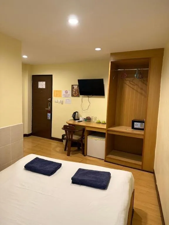 Bed in A7 Hotel Pattaya