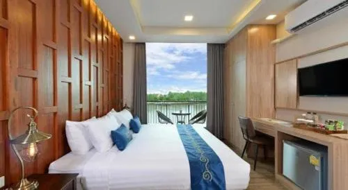 Amphawa Riverfront Hotel