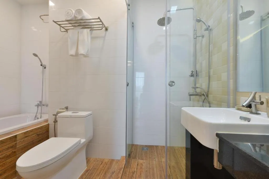 Amphawa Riverfront Hotel