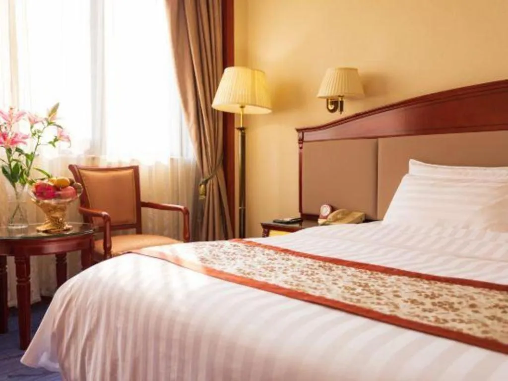 Bed in Quanzhou Hotel