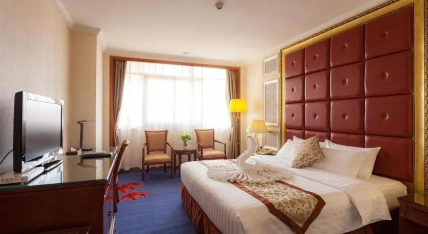 Bed in Quanzhou Hotel