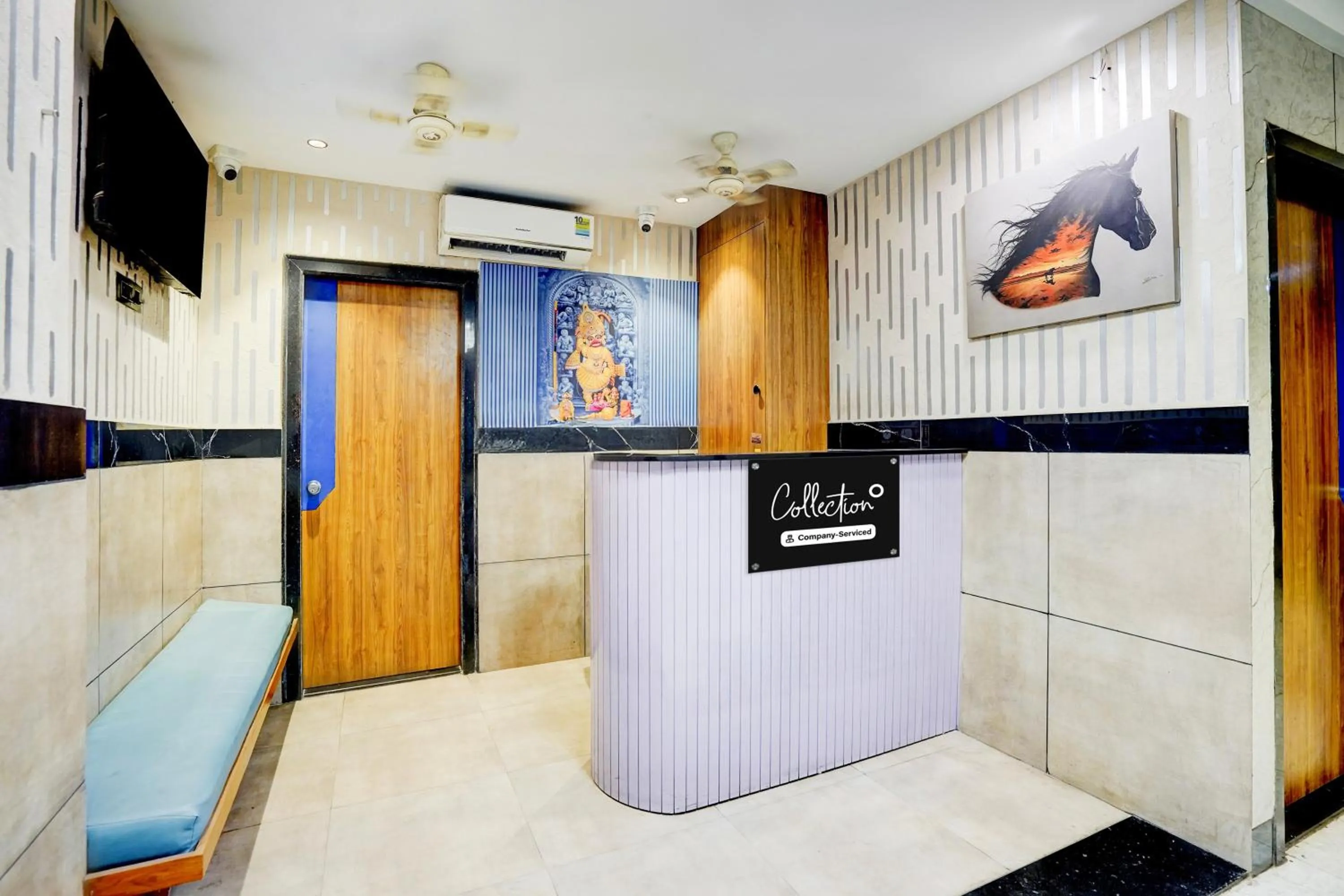 Lobby or reception in Super Collection O Kosad Railway Station Formerly Hotel Royal Orbits