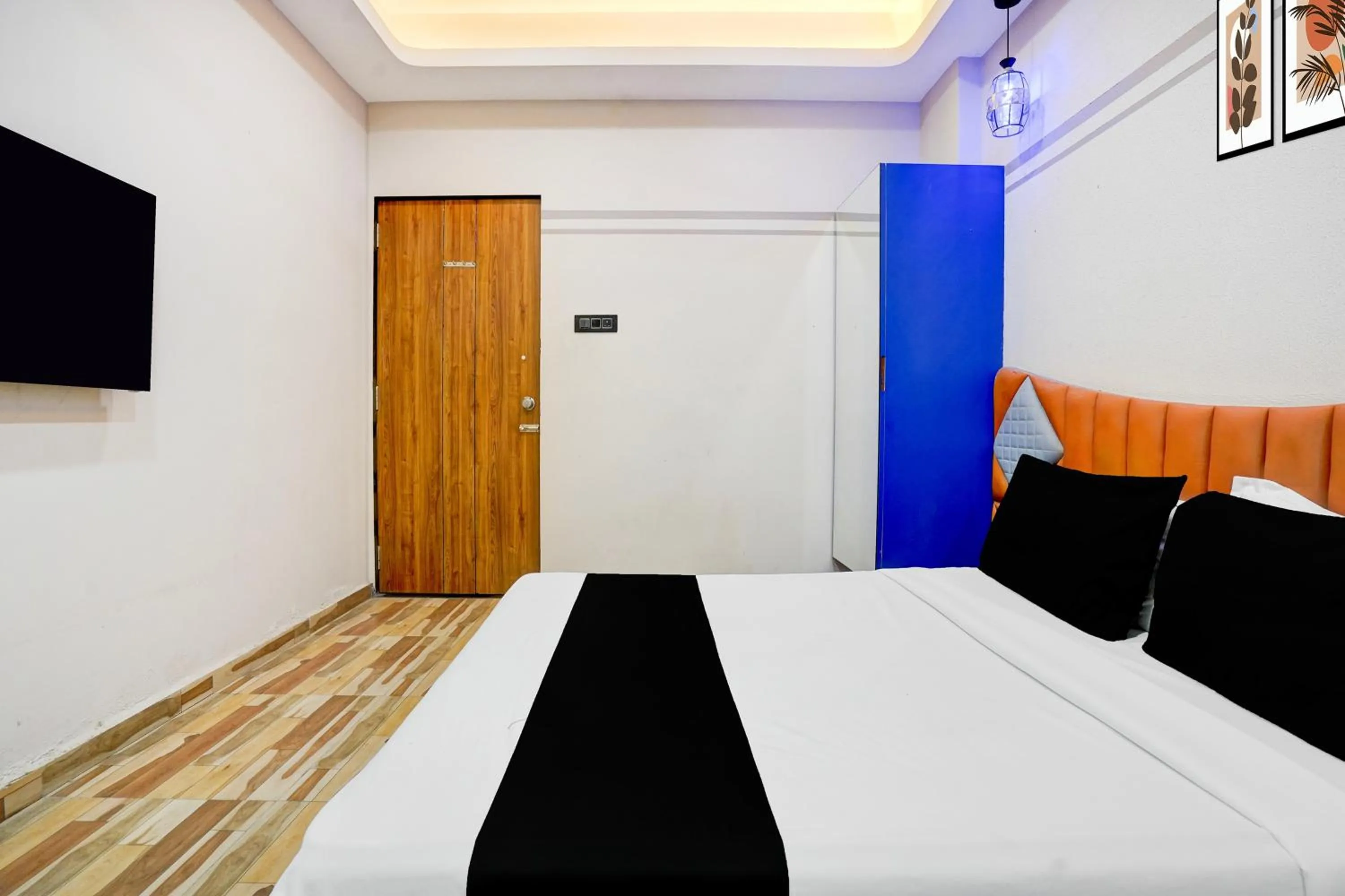 Bedroom, Bed in Super Collection O Kosad Railway Station Formerly Hotel Royal Orbits