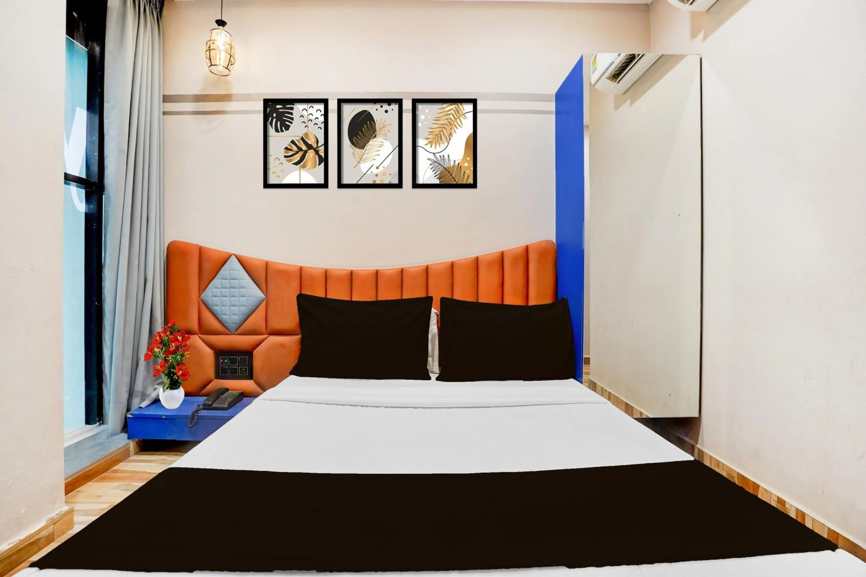 Bedroom, Bed in Super Collection O Kosad Railway Station Formerly Hotel Royal Orbits