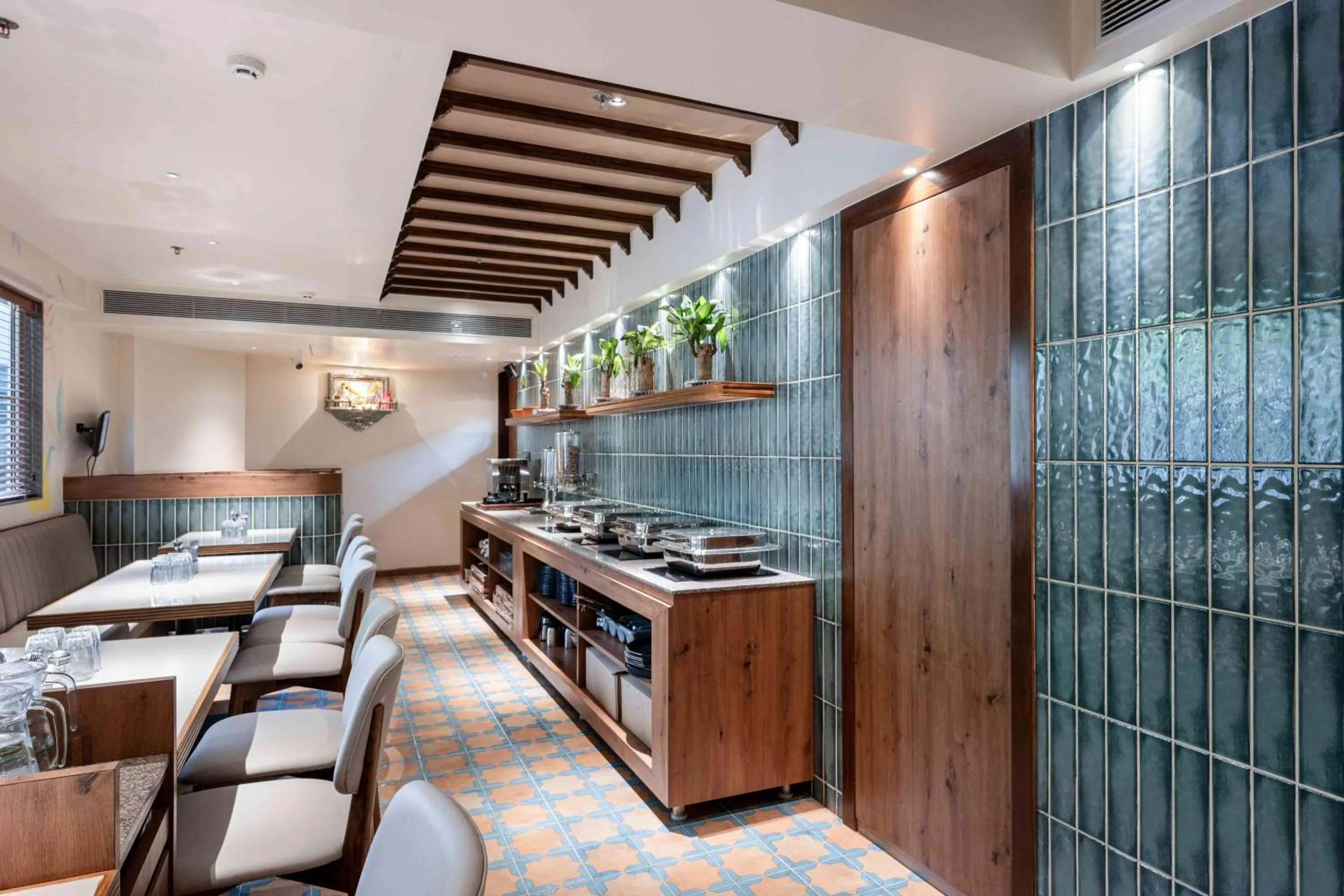 Restaurant/places to eat in Nine Square Residency