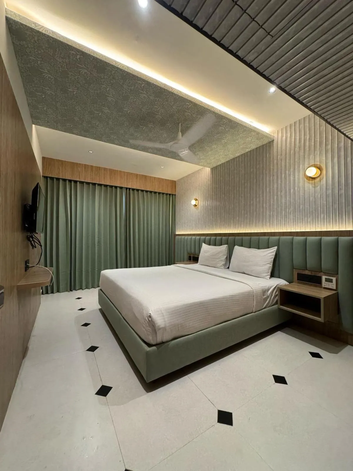 Bed in Yuvraj Land Mark