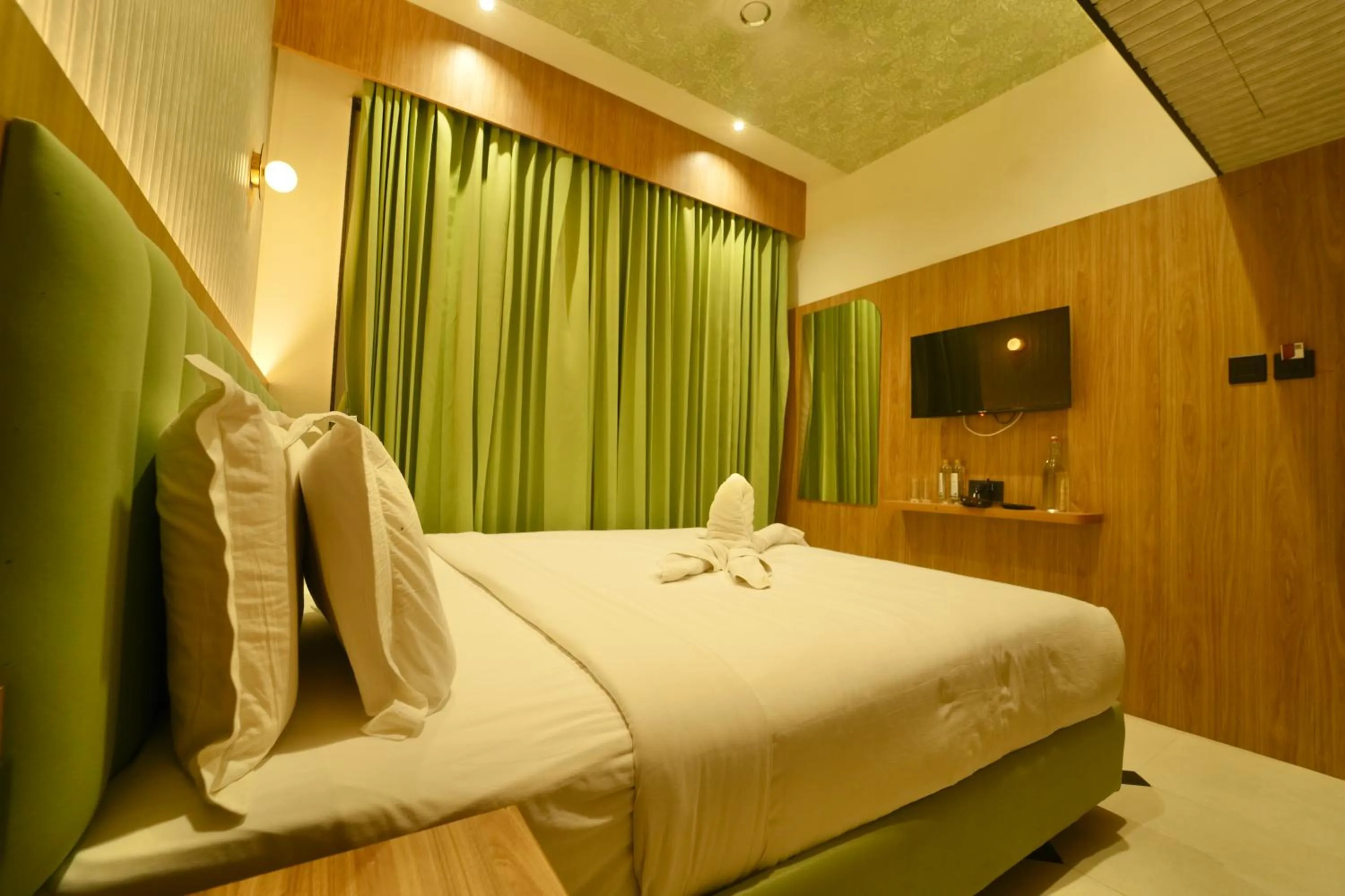 Bed in Yuvraj Land Mark
