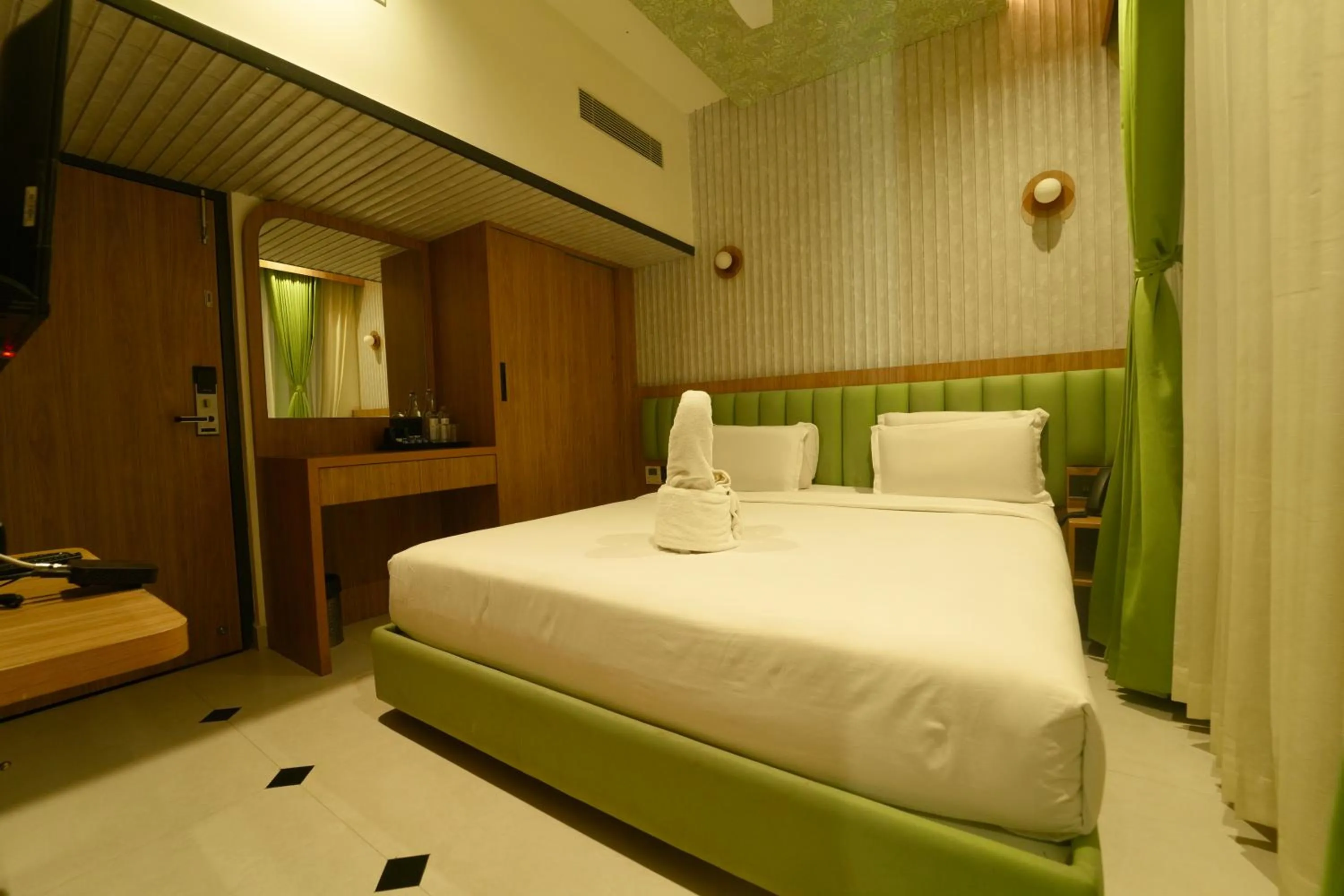 Bedroom, Bed in Yuvraj Land Mark