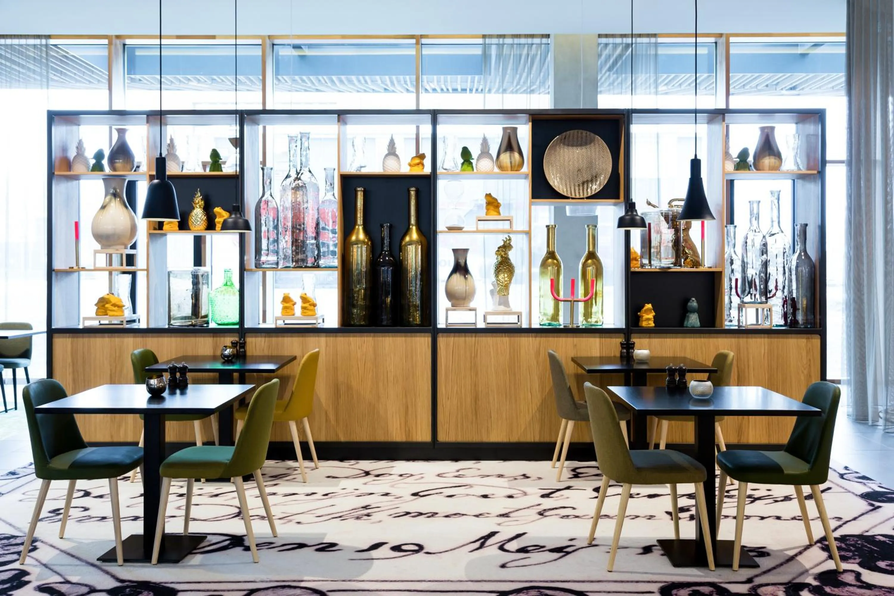 Restaurant/places to eat in Novotel Amsterdam Schiphol Airport