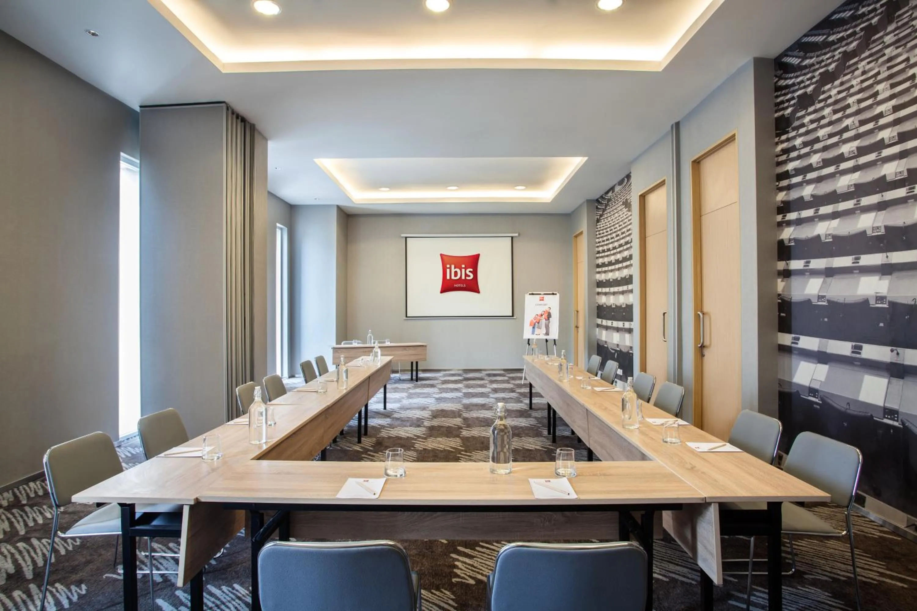 Meeting/conference room in Ibis Jakarta Harmoni