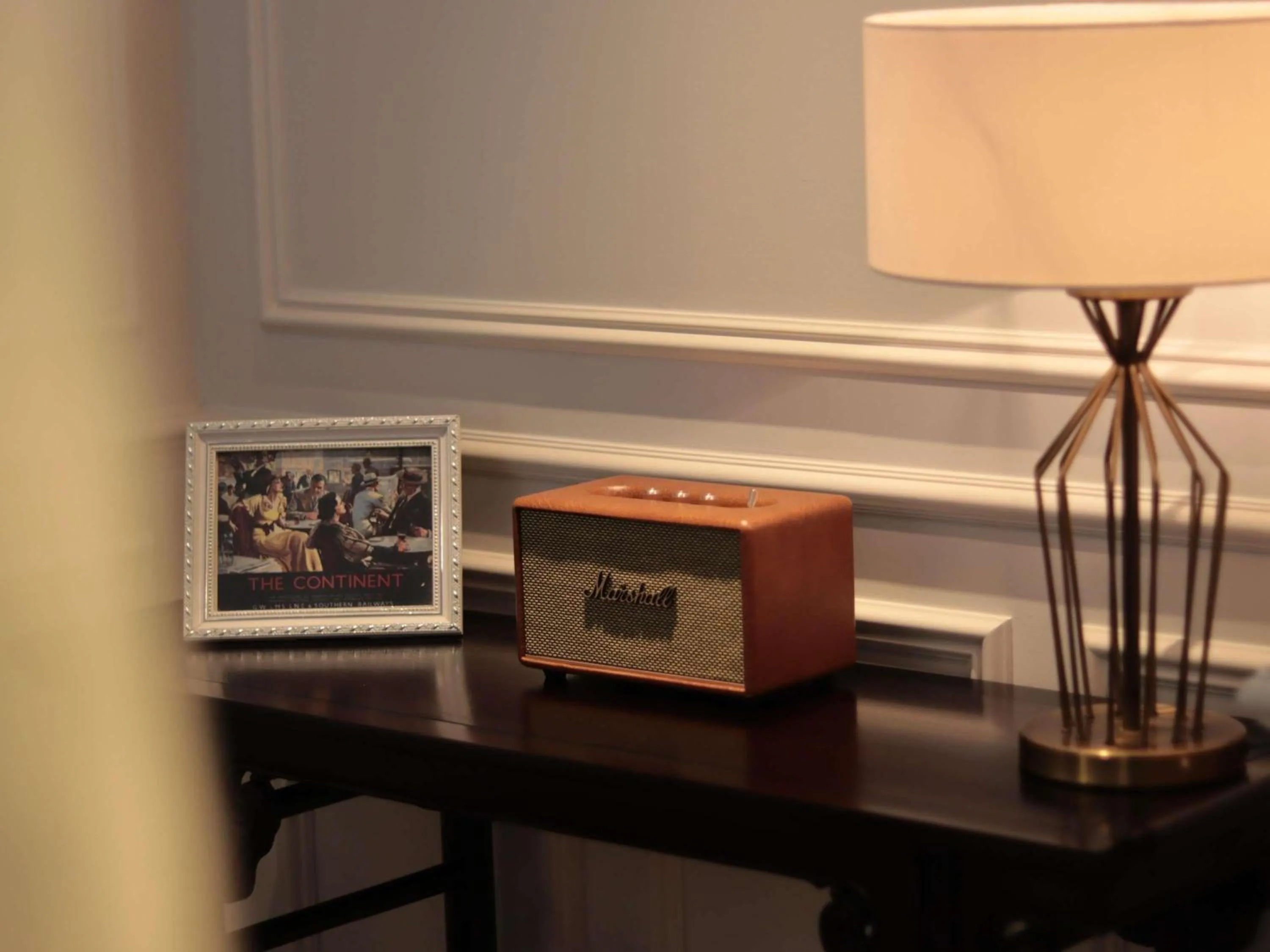 Bedroom in Hotel Des Arts Saigon Mgallery Collection