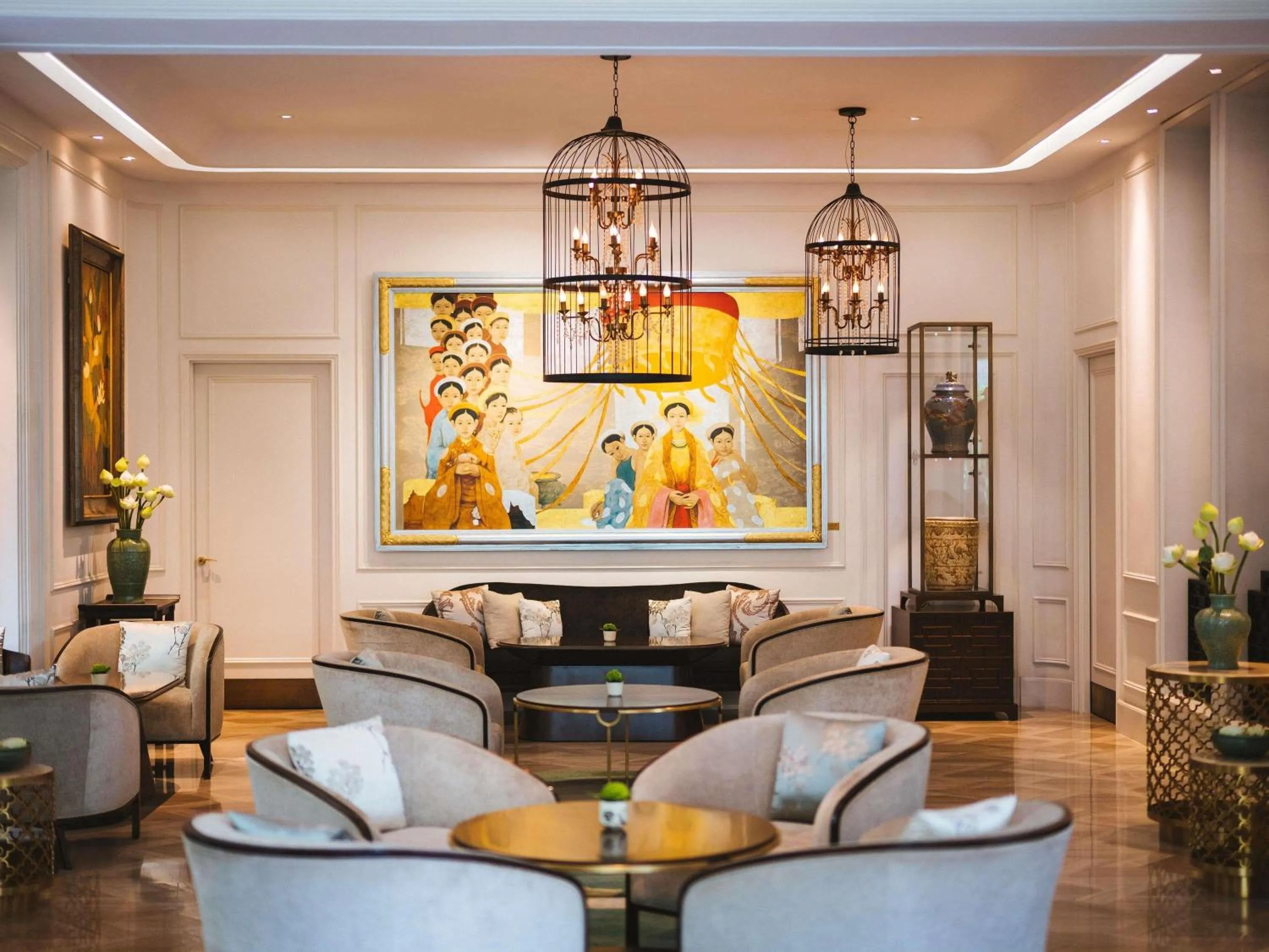 Restaurant/places to eat in Hotel Des Arts Saigon Mgallery Collection