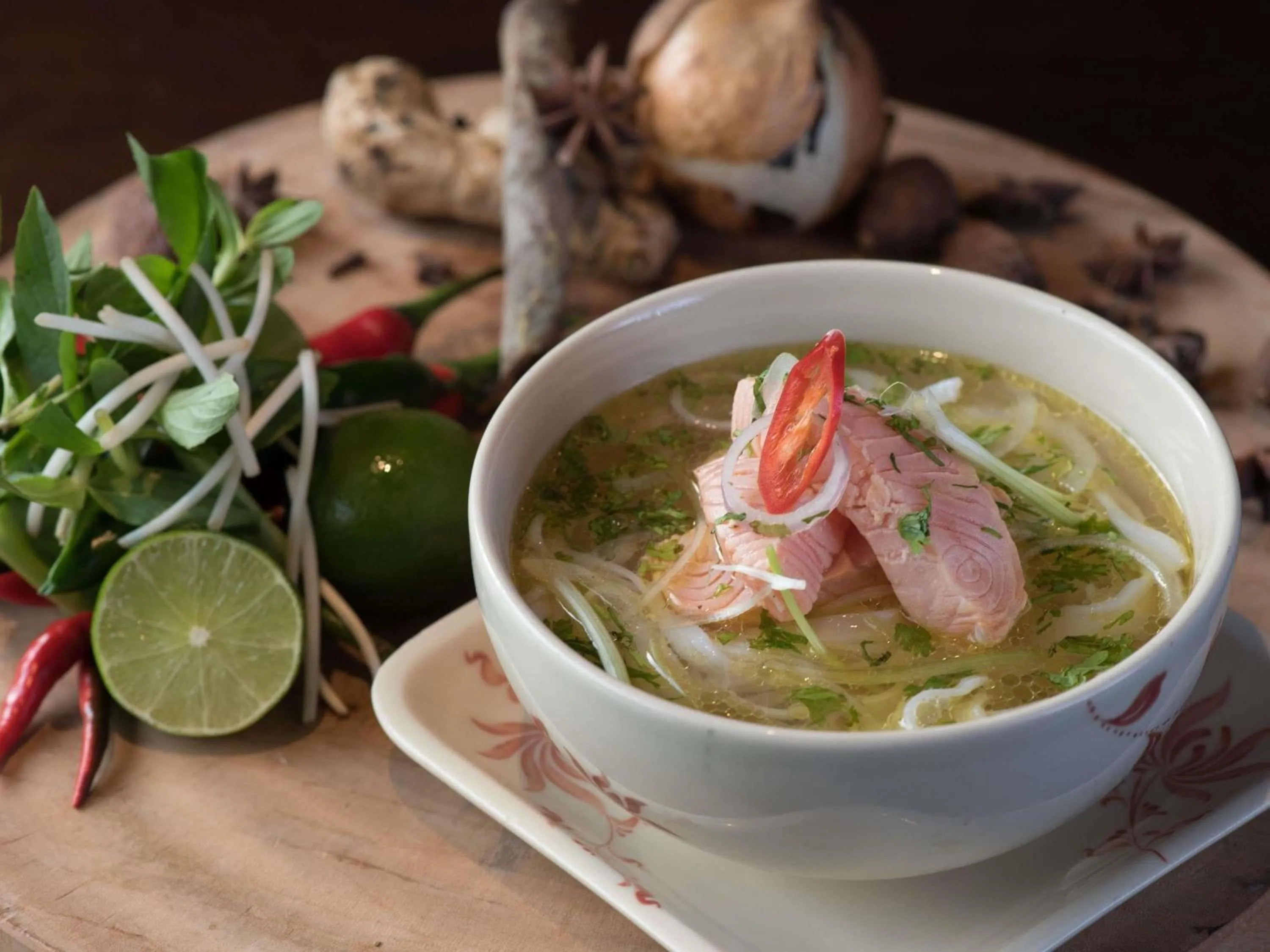 Restaurant/places to eat in Hotel Des Arts Saigon Mgallery Collection