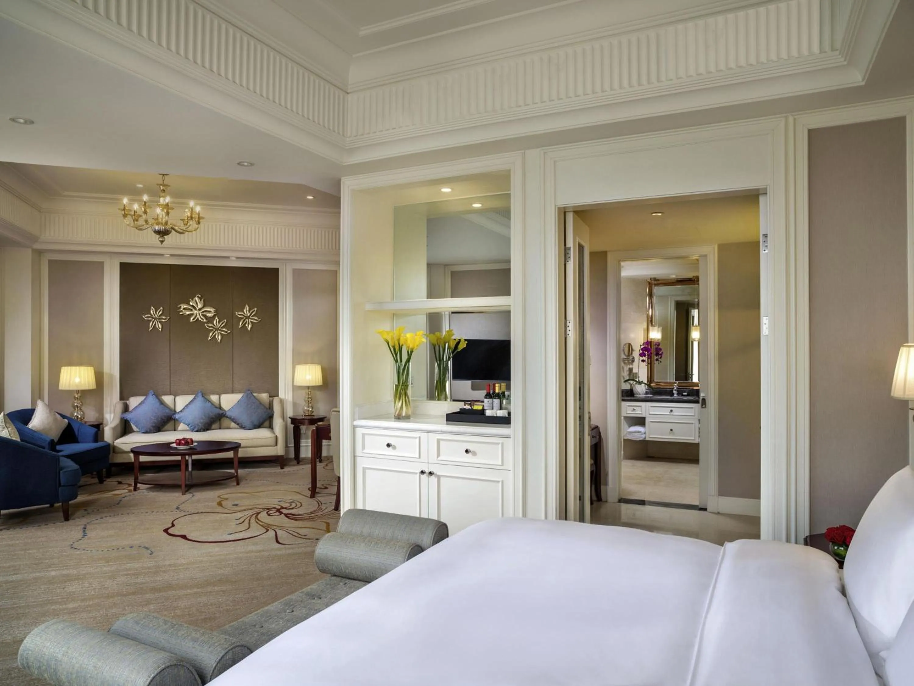 Bedroom, Bed in Sofitel Xining