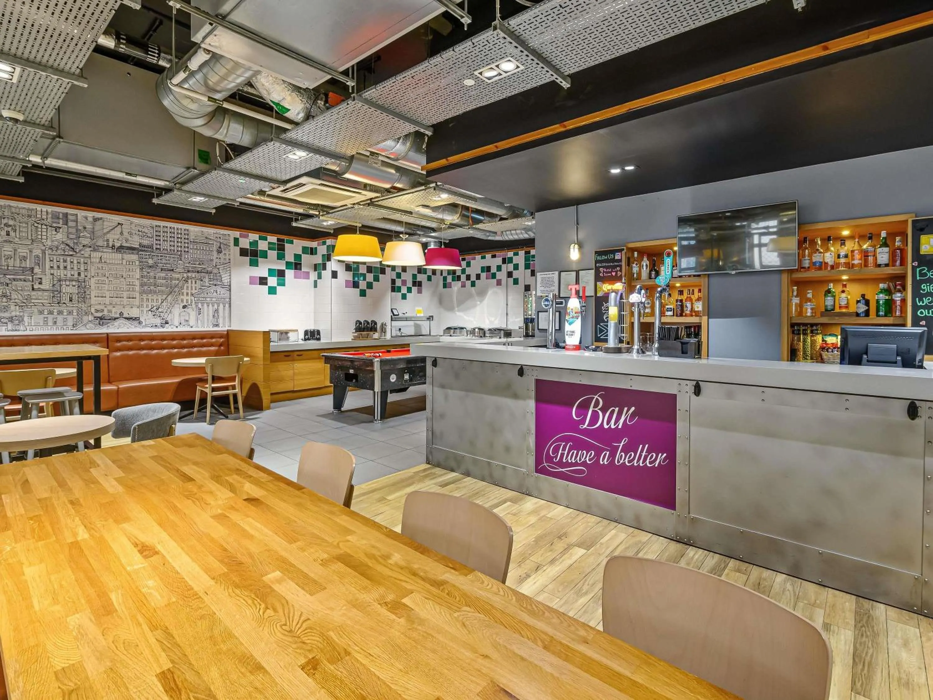Restaurant/places to eat in ibis Styles Glasgow Centre George Square