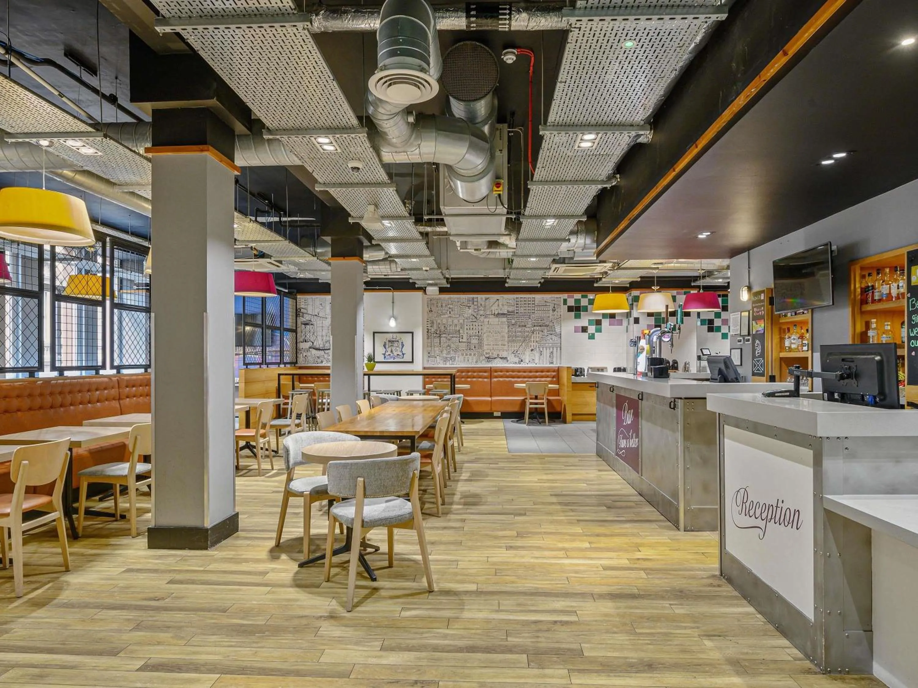 Restaurant/places to eat in ibis Styles Glasgow Centre George Square