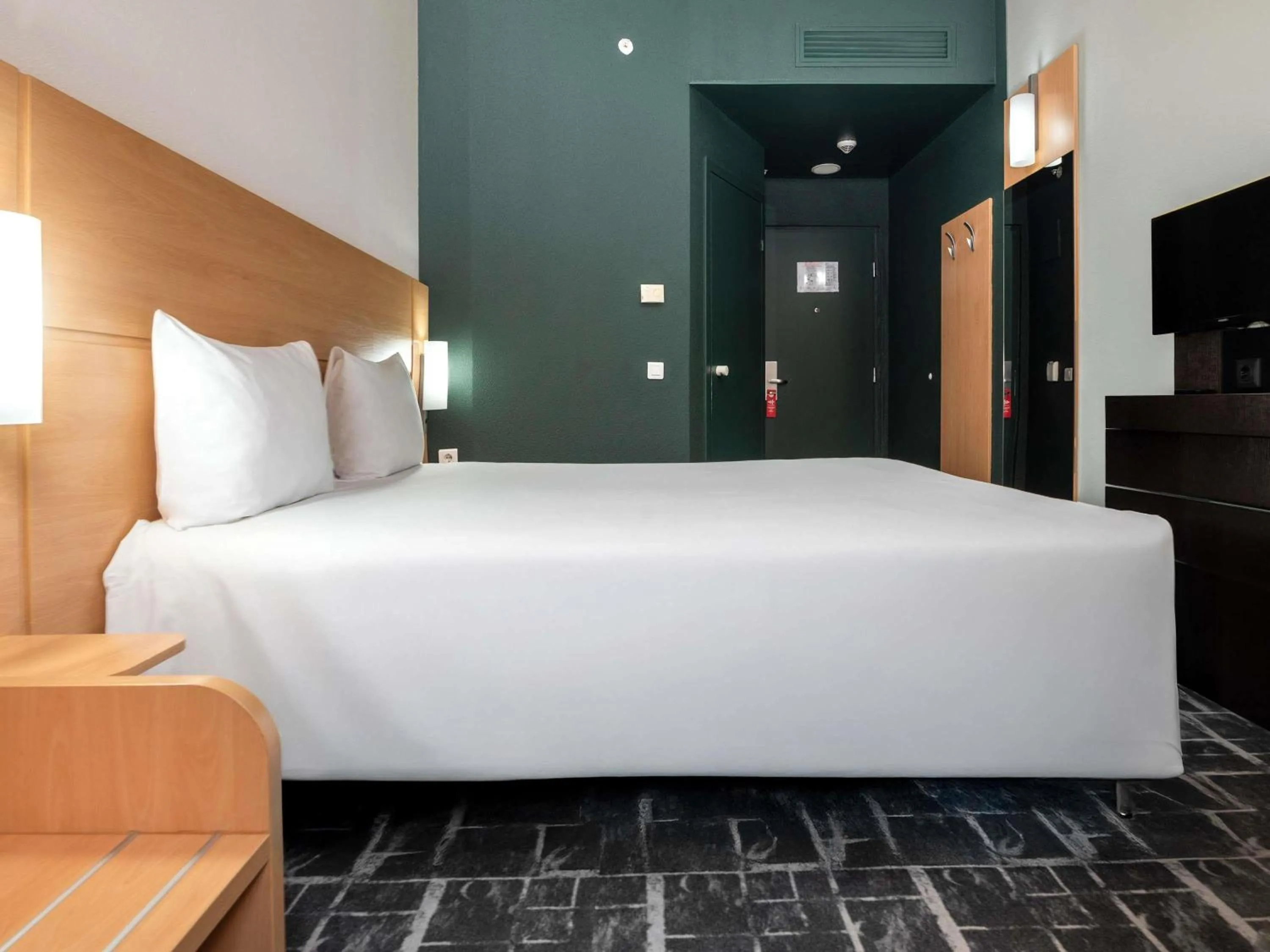 Bedroom, Bed in Ibis Astana