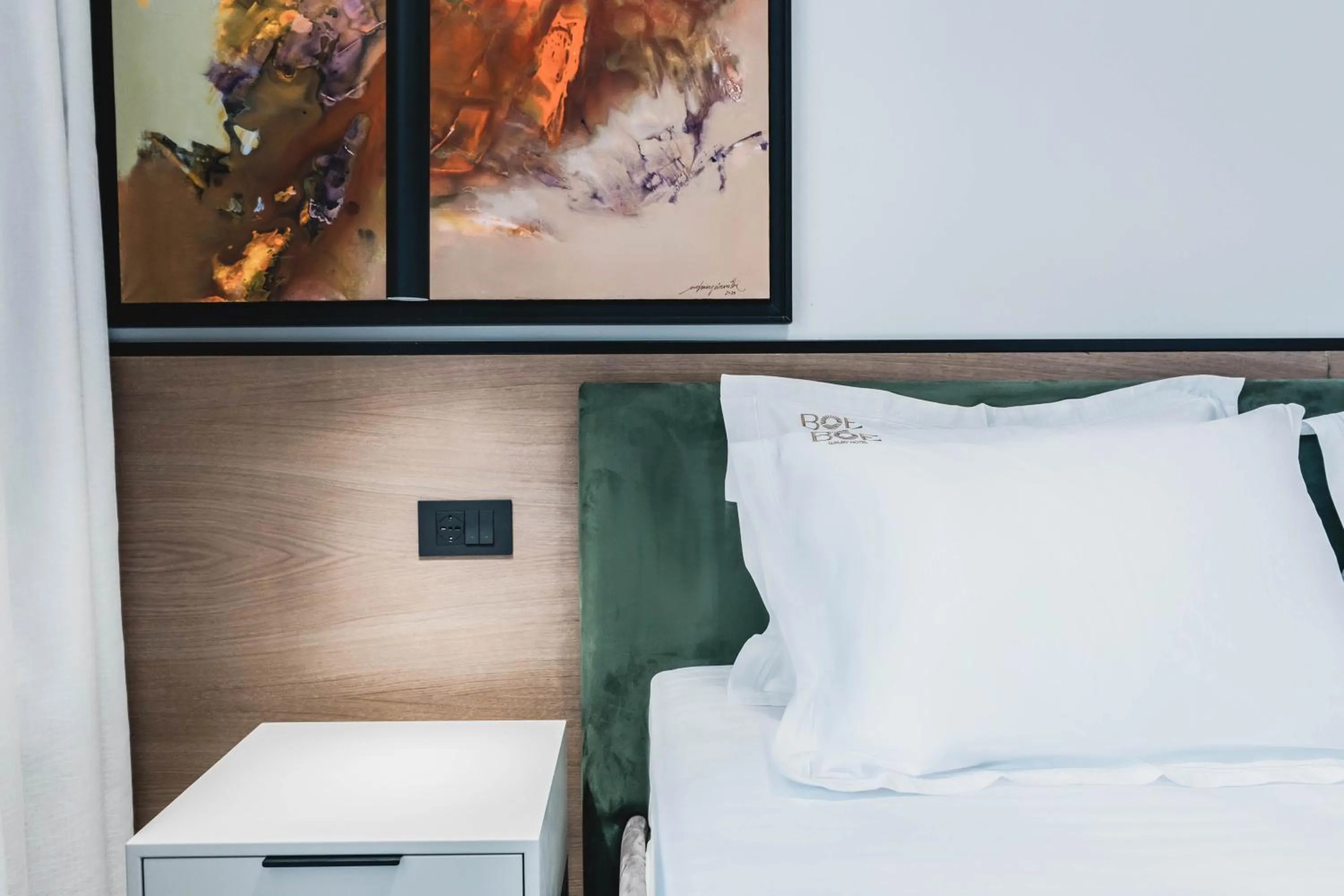 Decorative detail, Bed in Boe Luxury Hotel