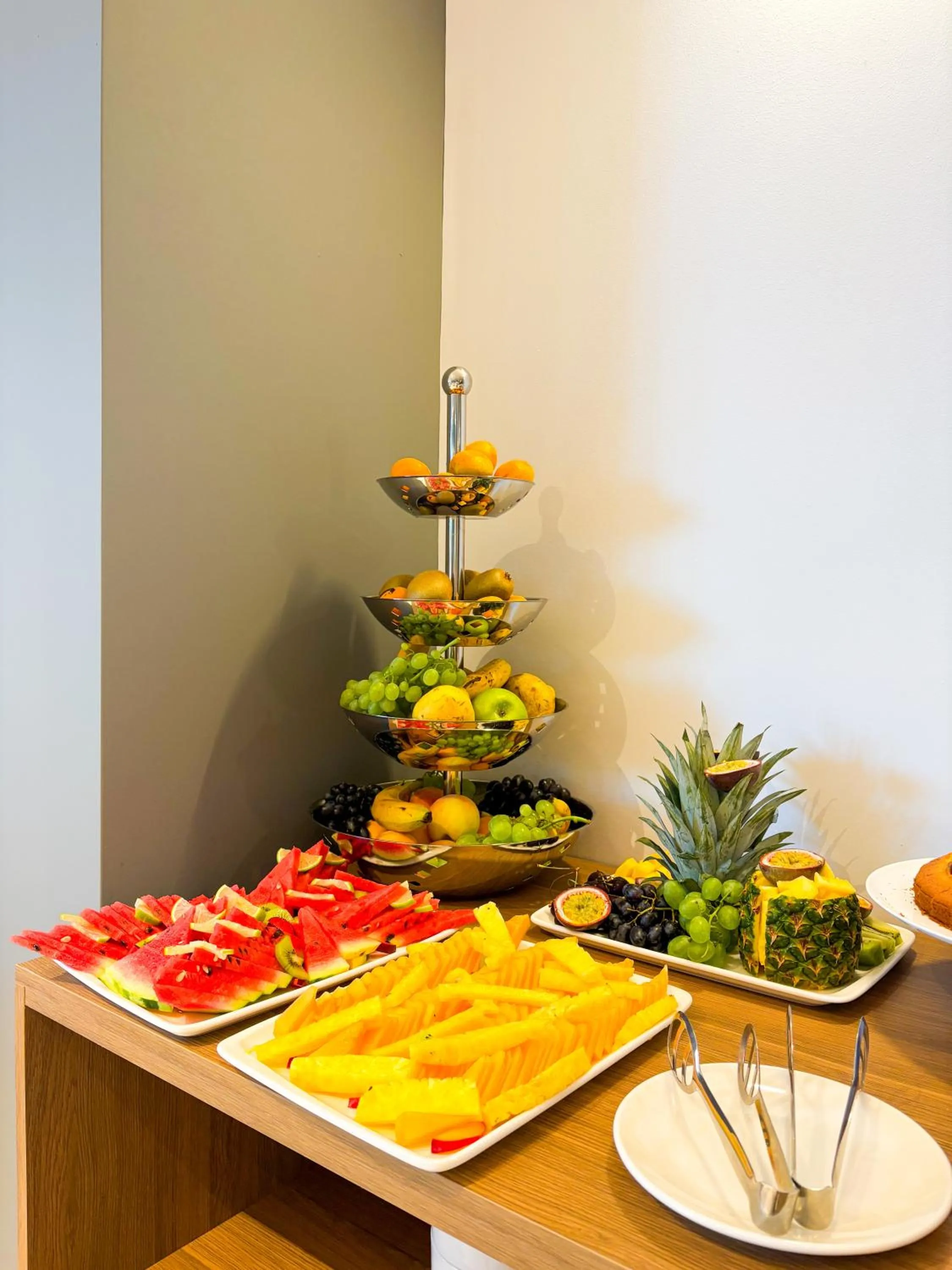 Food and drinks in Boe Luxury Hotel