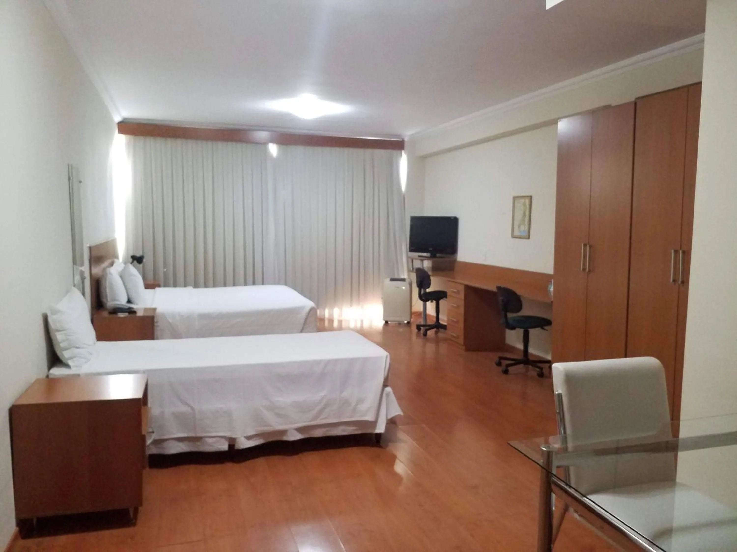 Photo of the whole room, Bed in Mirante Flat