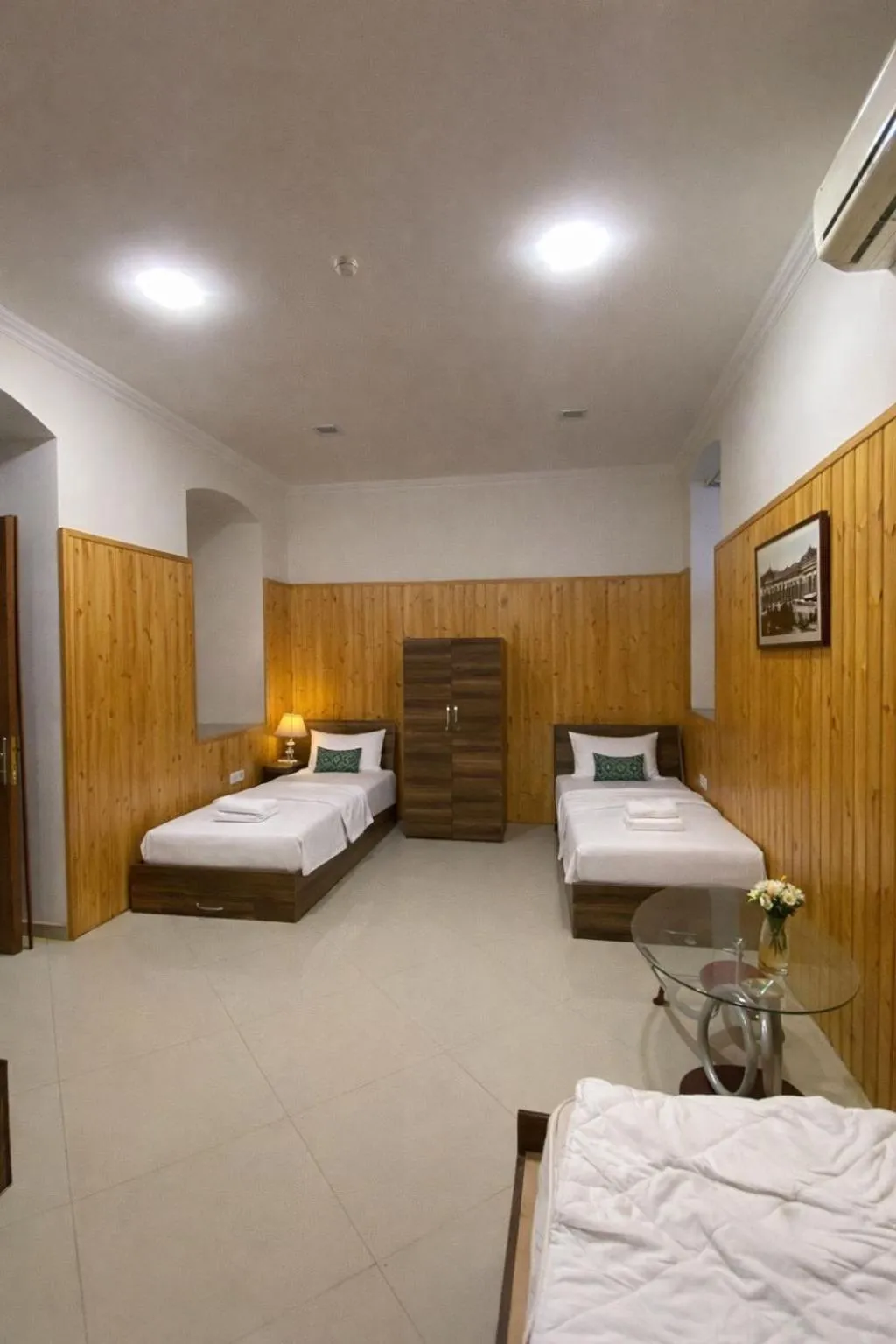 Bed in 4-Bed Mixed Dormitory Room in Baku Home Hostel