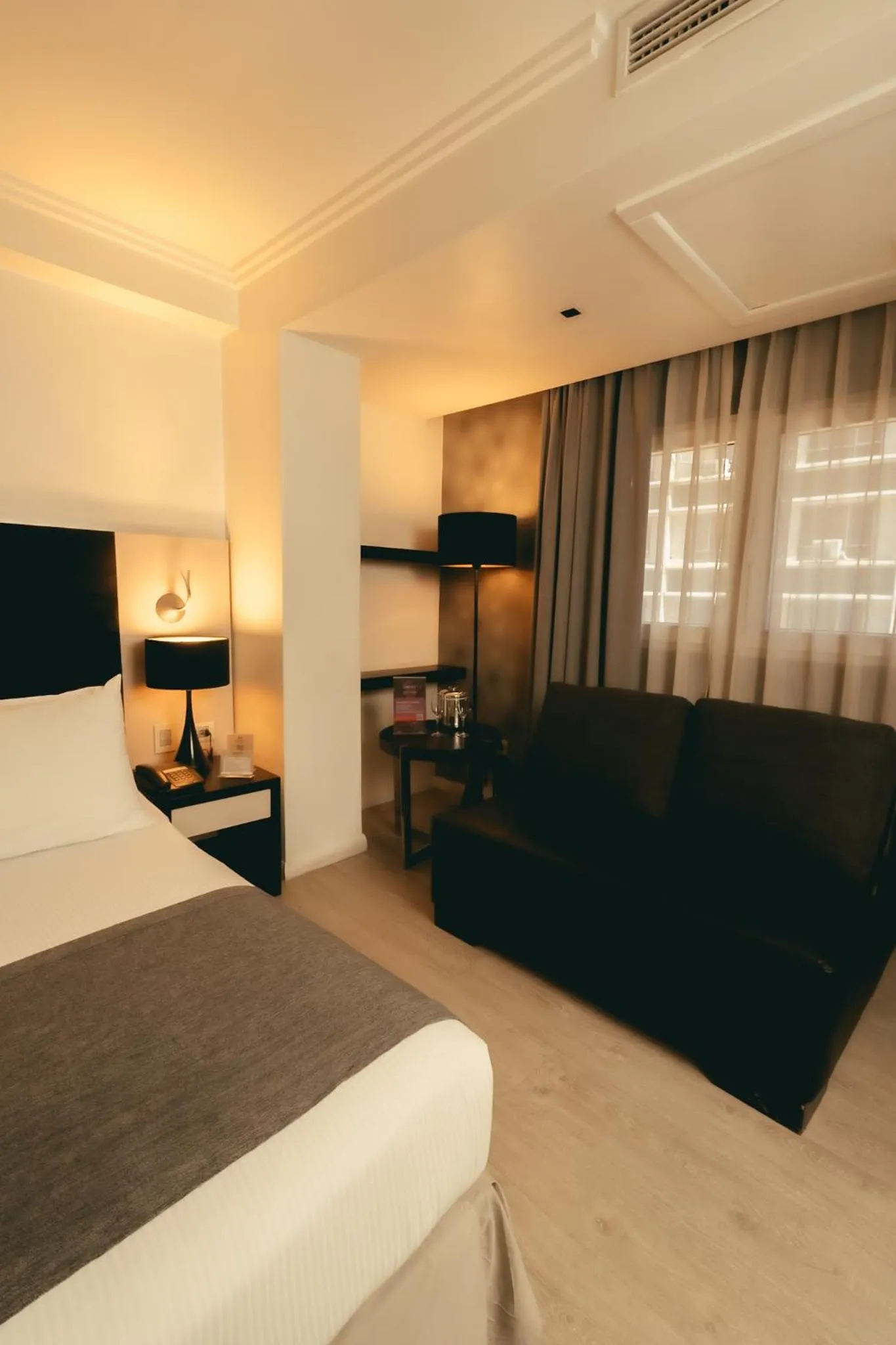 Bed in Hotel Sommelier Agustinas