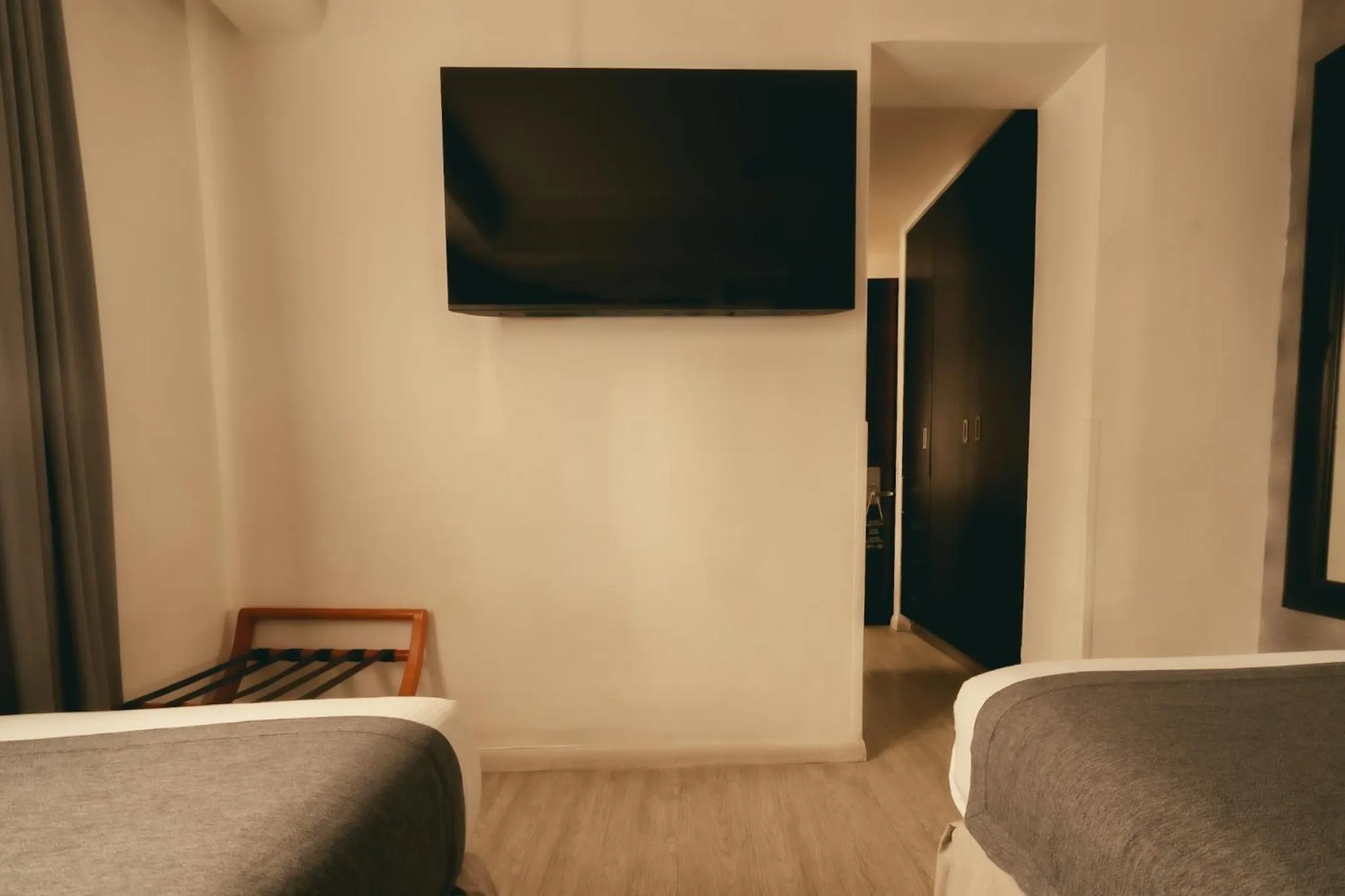 Bed in Hotel Sommelier Agustinas