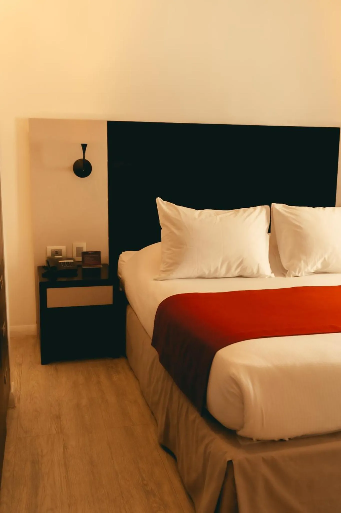 Bed in Hotel Sommelier Agustinas