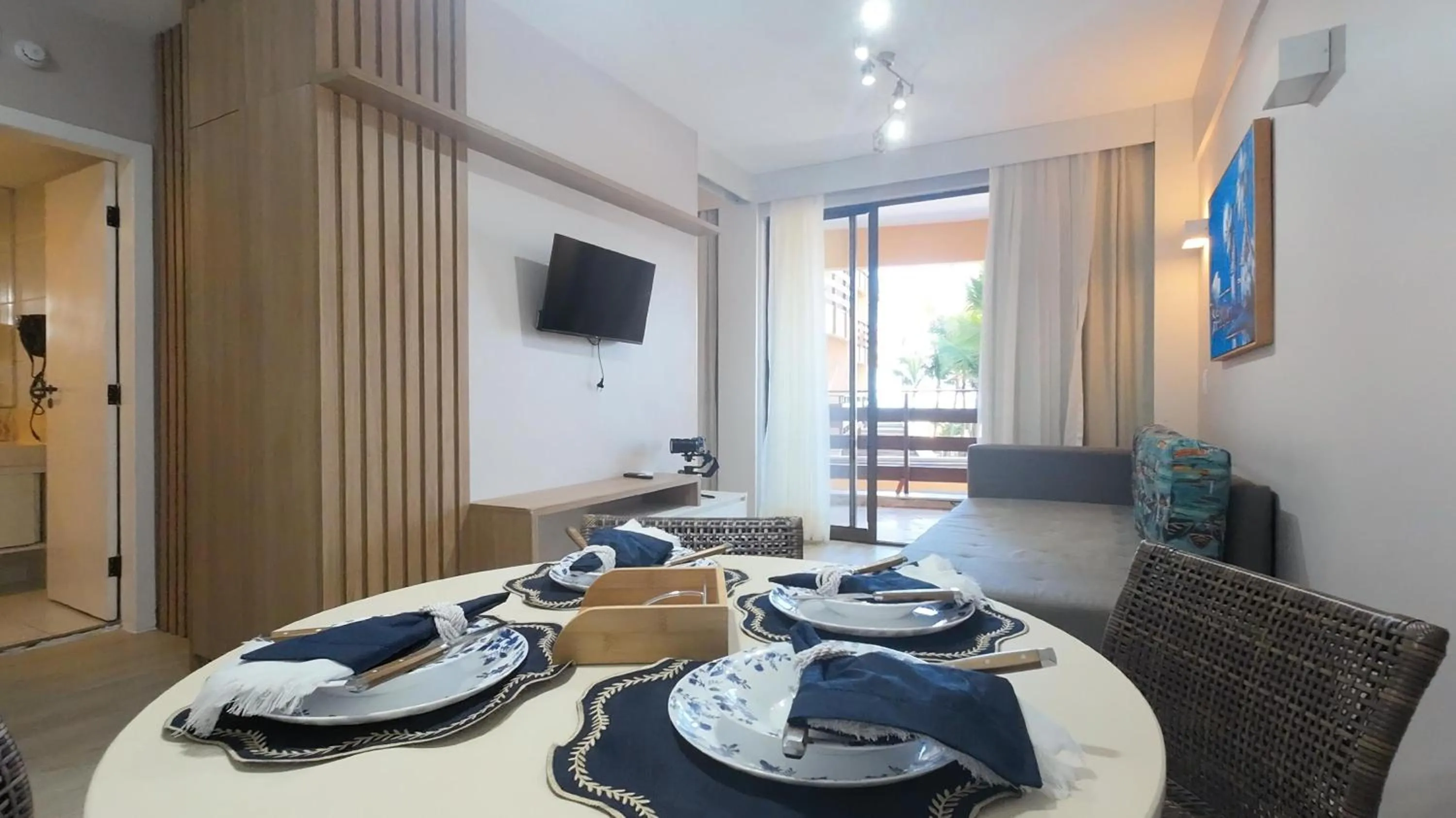 Dining area in Apartamento - Pé na areia - Ao lado do parque aquático - Administrado por Anfitrião