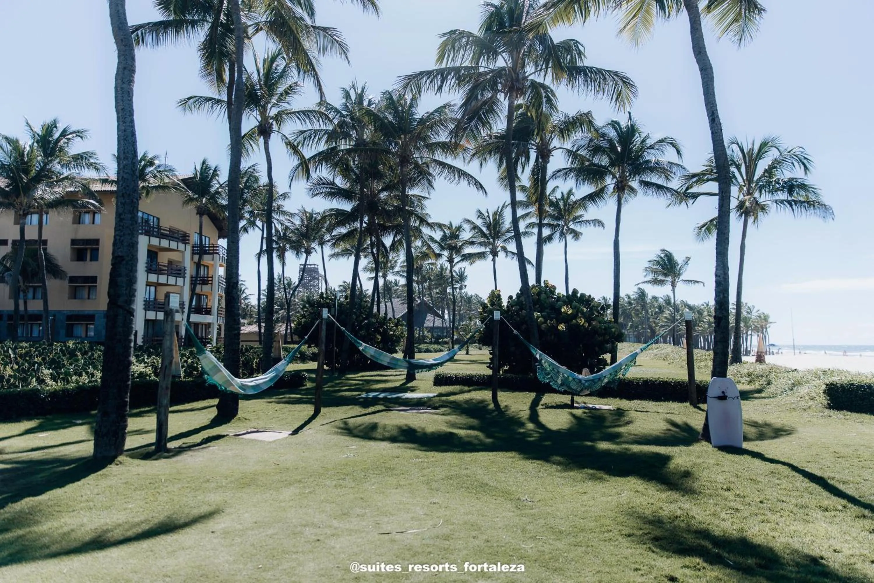 sunbed in Apartamento - Pé na areia - Ao lado do parque aquático - Administrado por Anfitrião