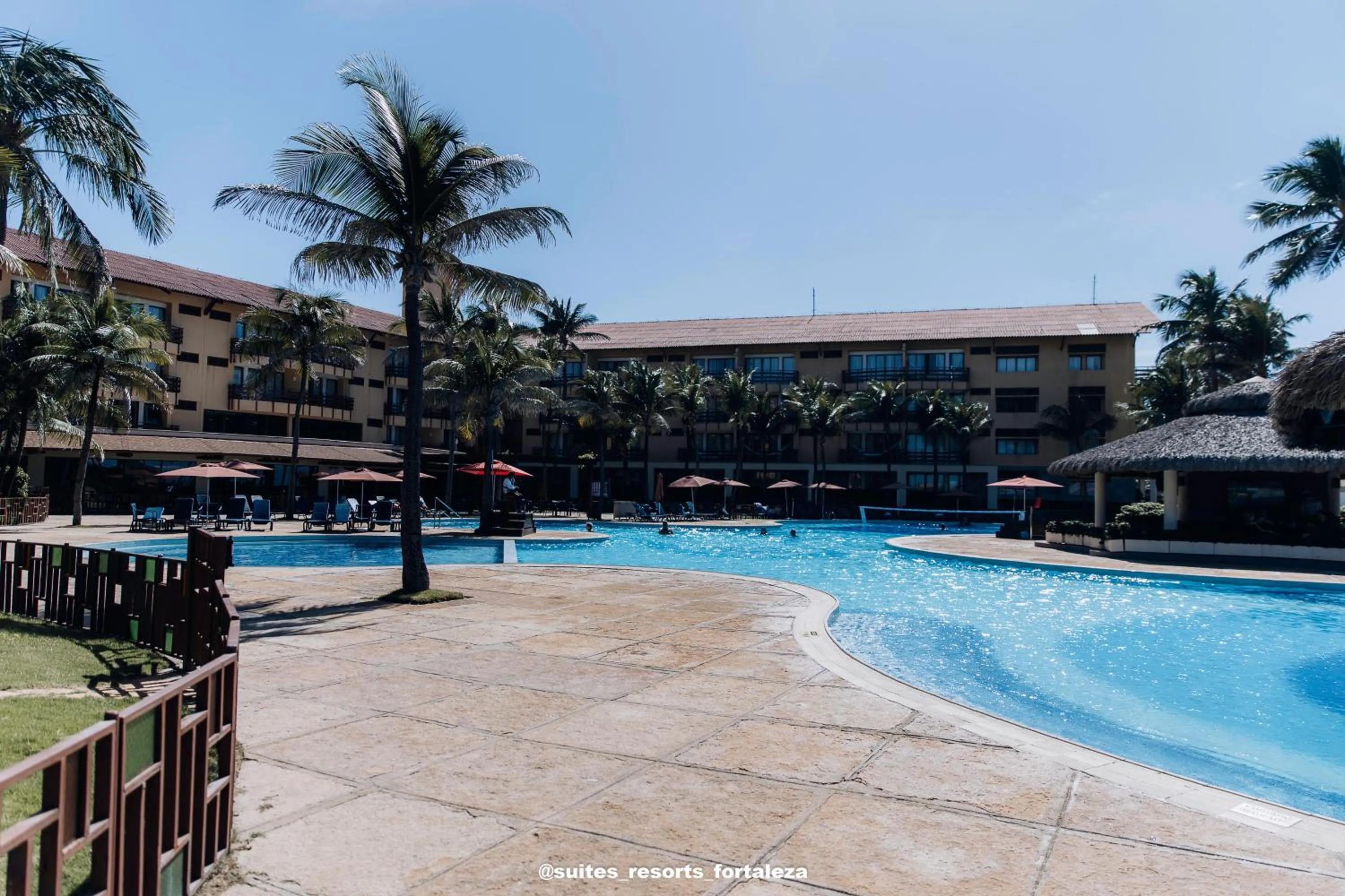 Swimming pool in Apartamento - Pé na areia - Ao lado do parque aquático - Administrado por Anfitrião