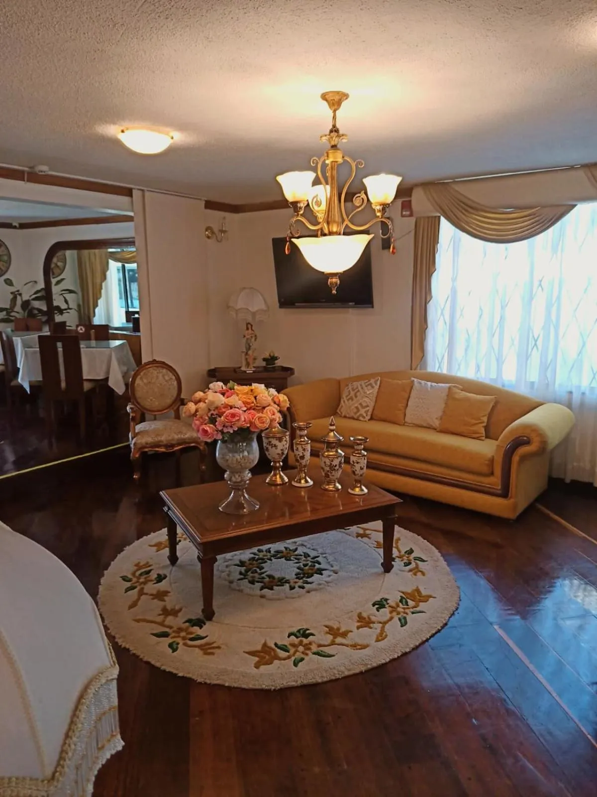 Communal lounge/ TV room in Hotel Sumaq Kay