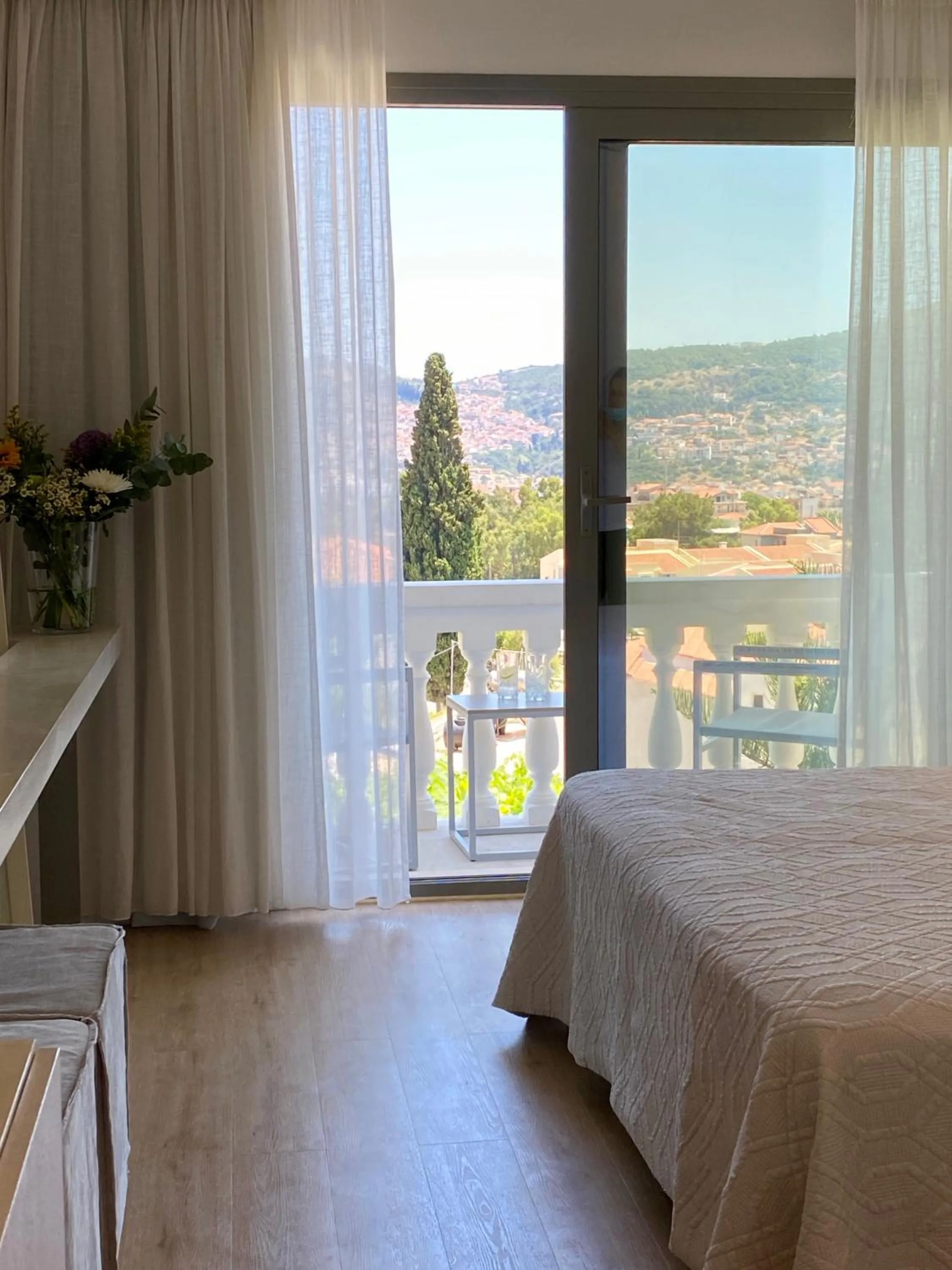 City view, Bed in Ino Hotel & Suites