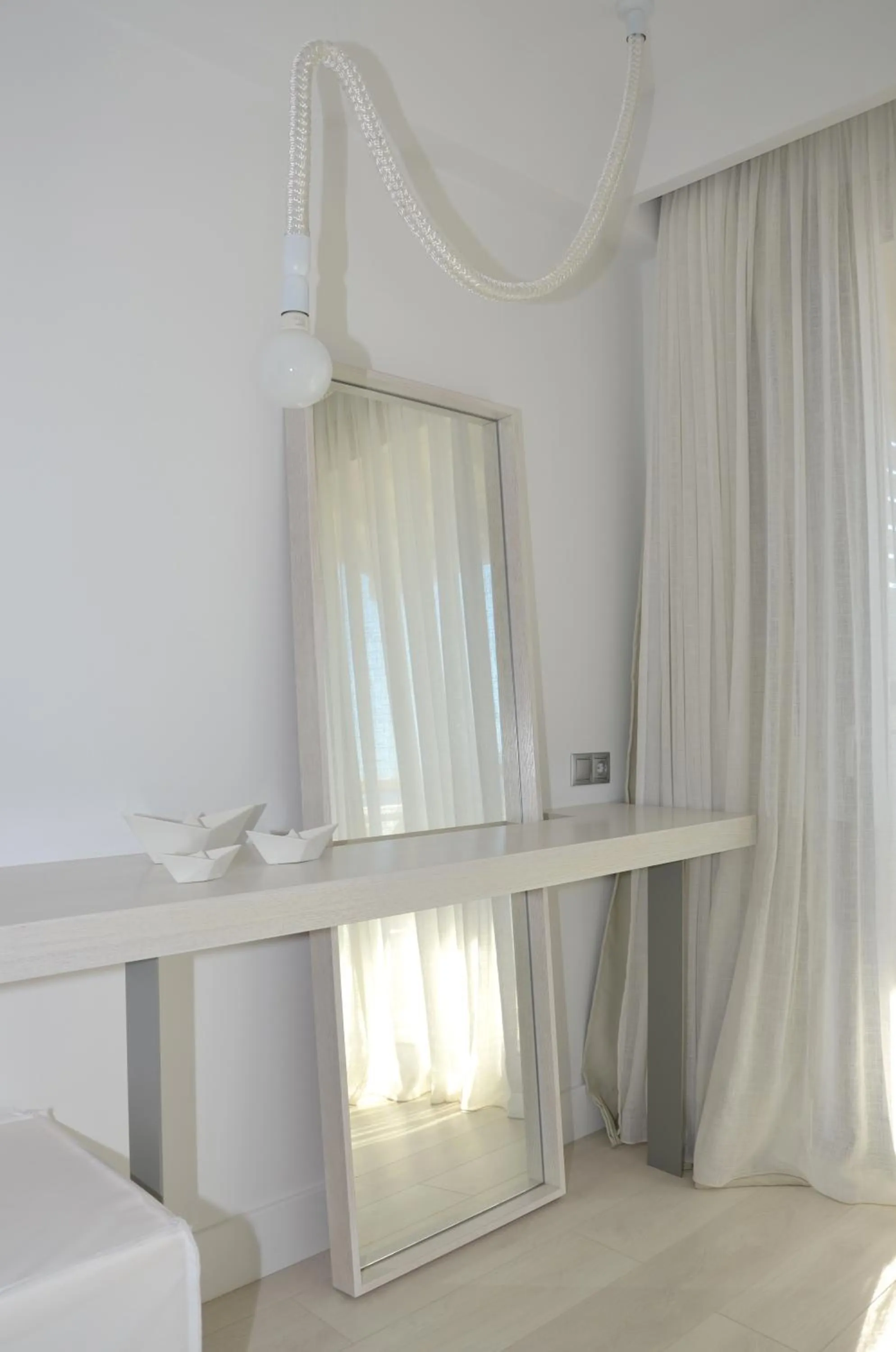 Decorative detail, Bed in Ino Hotel & Suites