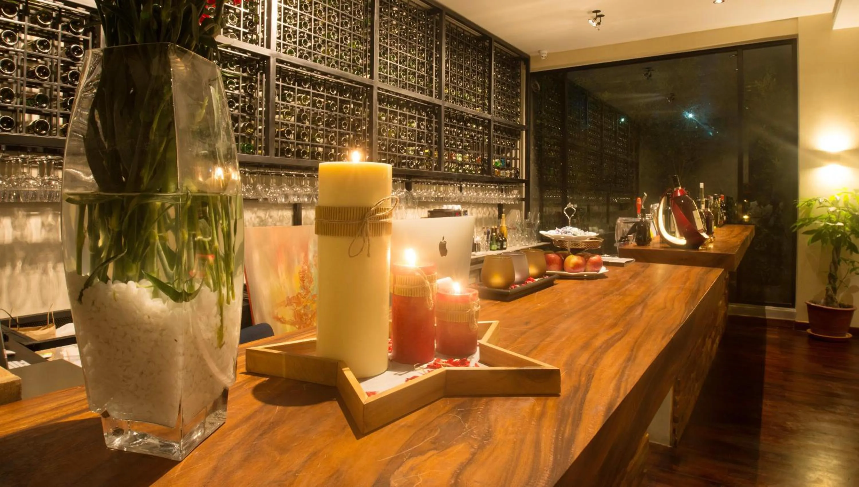 Lounge or bar in Almond Hotel Bassac River