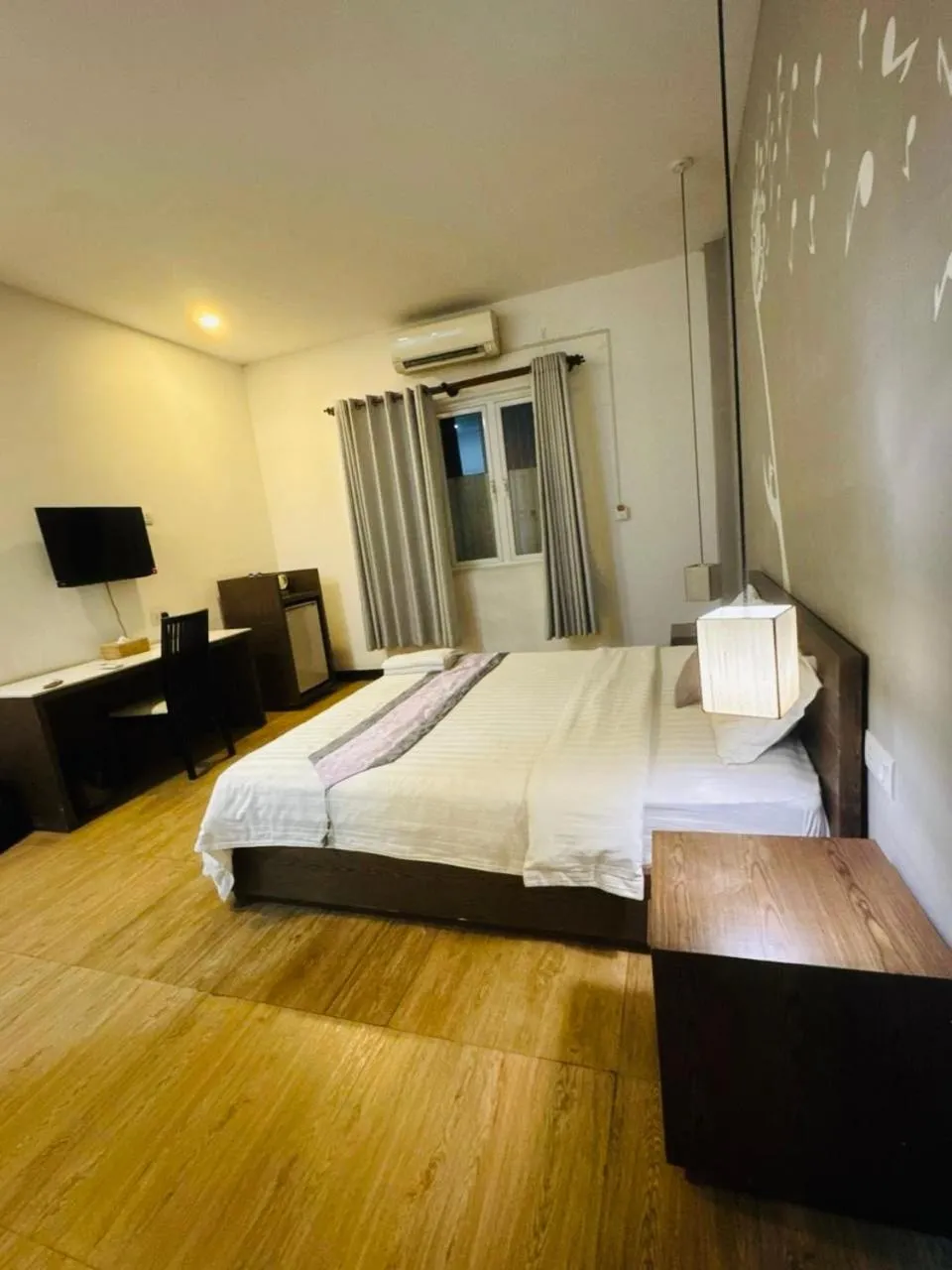 Photo of the whole room, Bed in Asiban Quay Boutique Hotel