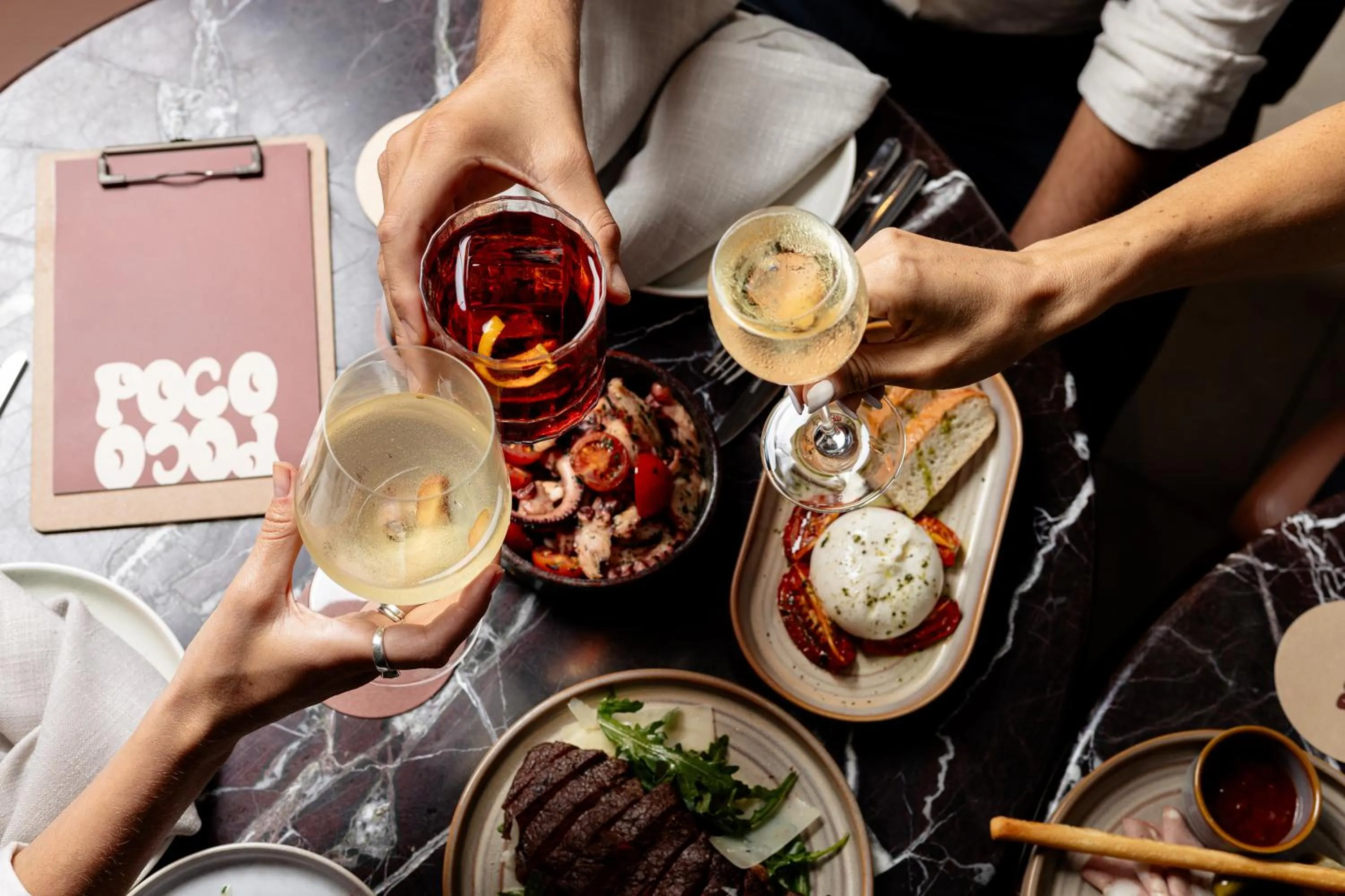 Food and drinks in Rydges Australia Square