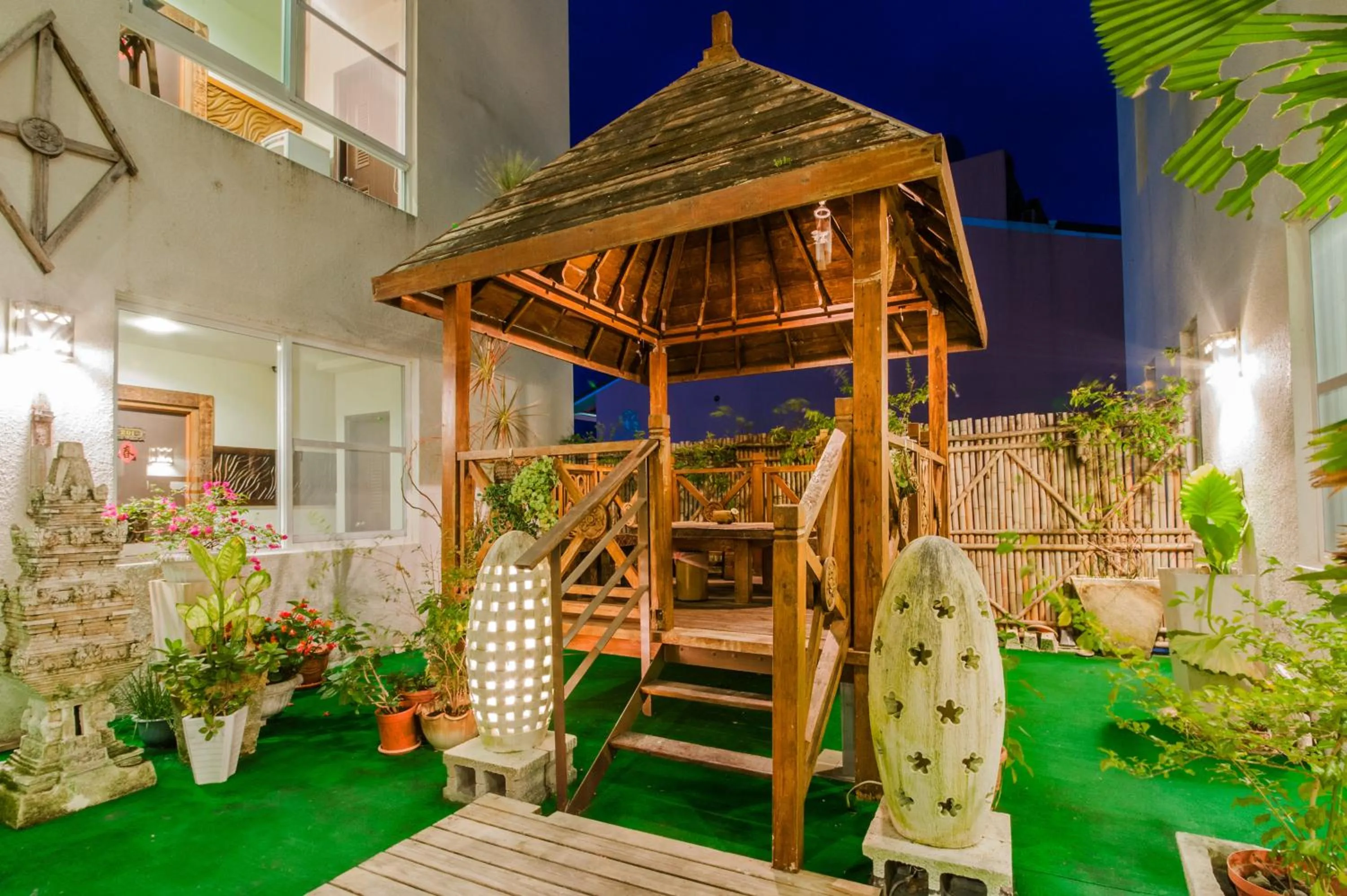 Patio in Seasons Bali Fashion Inn