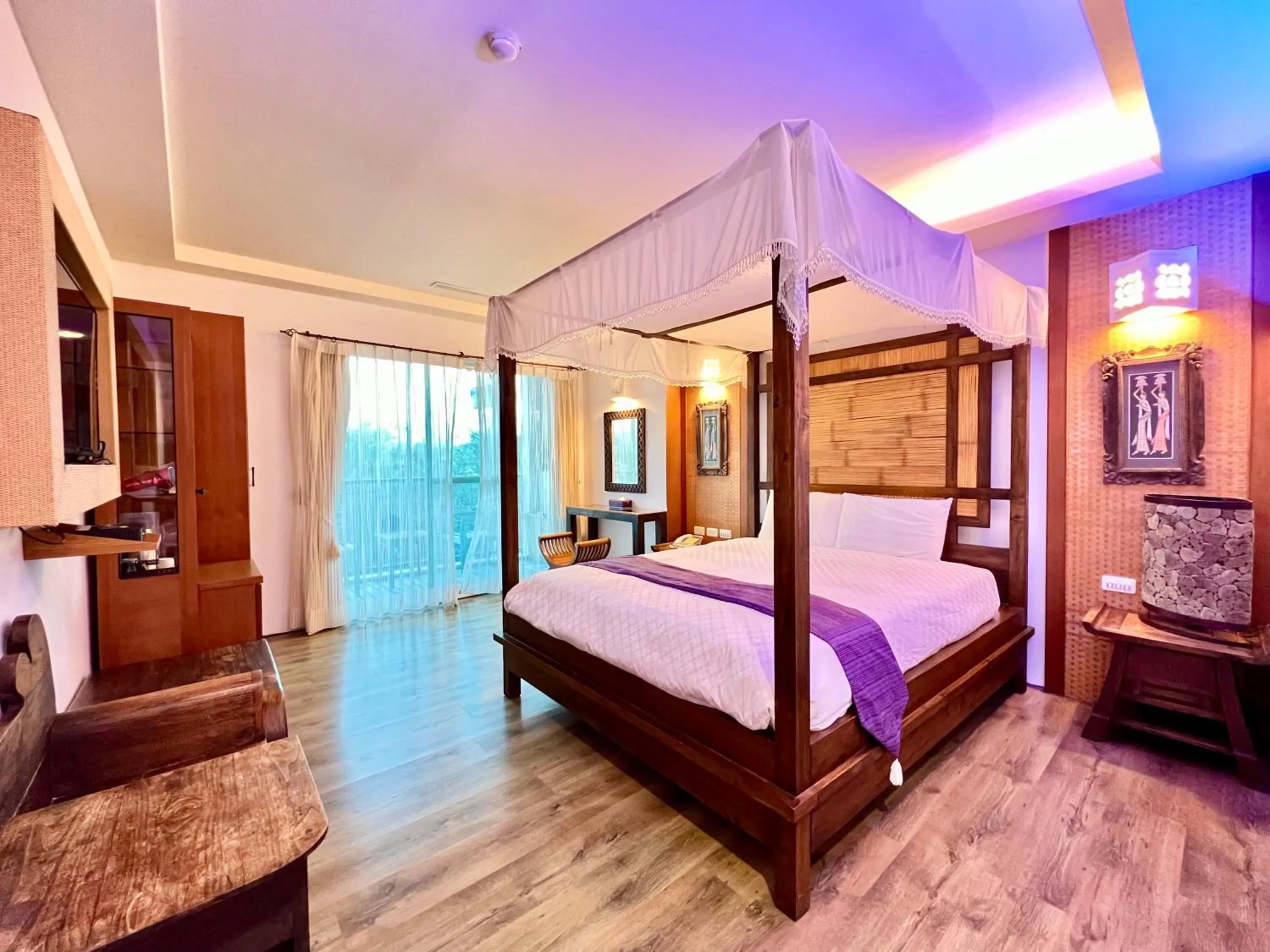 Photo of the whole room, Bed in Seasons Bali Fashion Inn