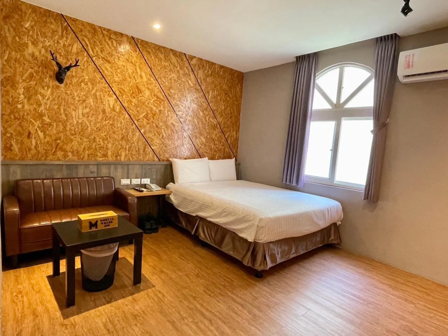 Bed in Martin Wales Inn