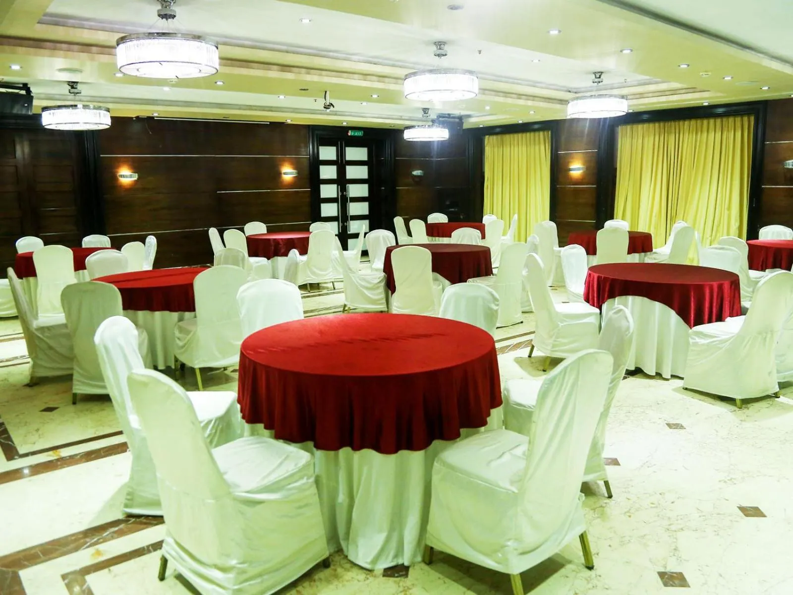 Business facilities in Anandha Inn Convention Centre and Suites