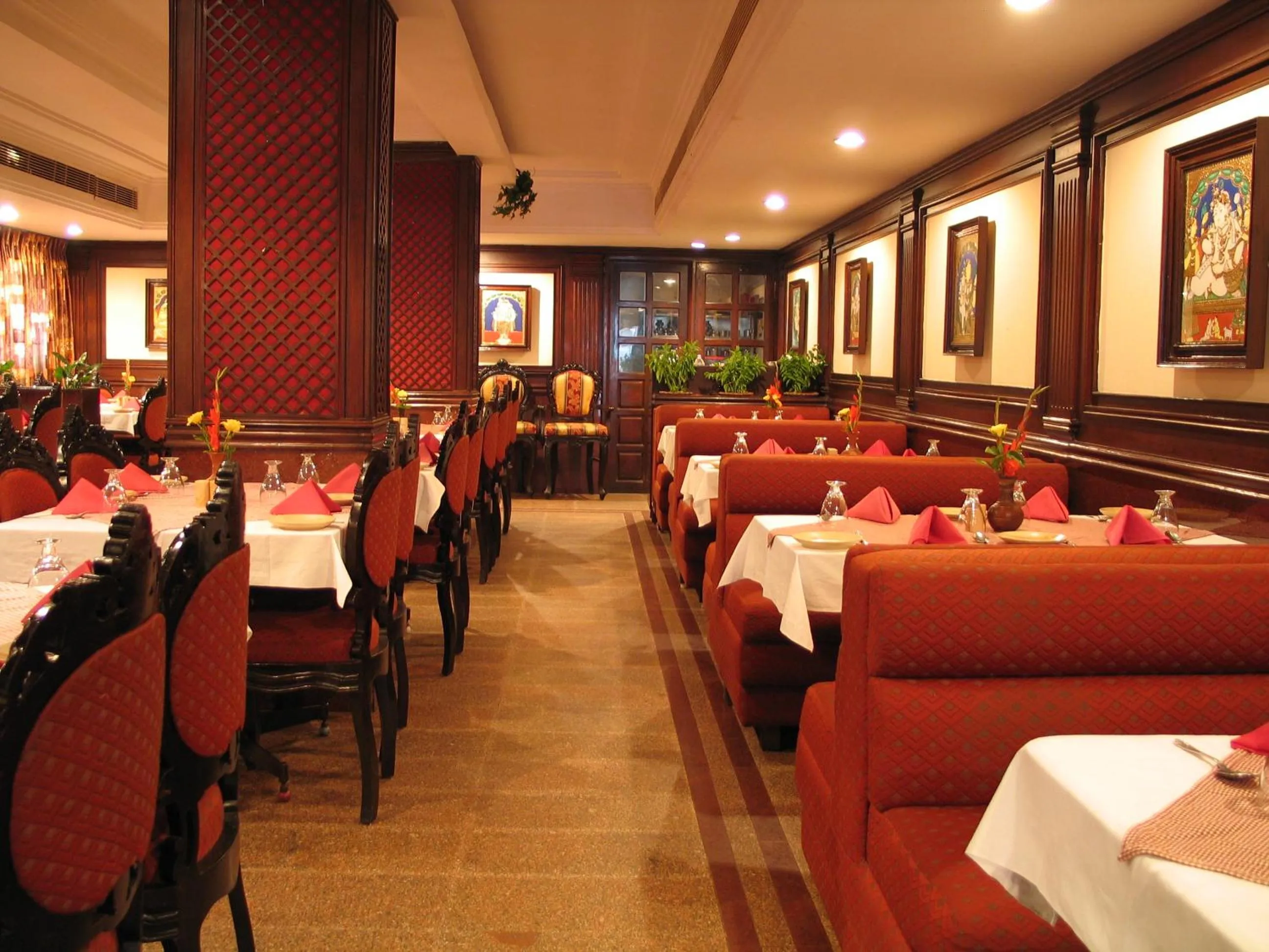 Breakfast in Anandha Inn Convention Centre and Suites