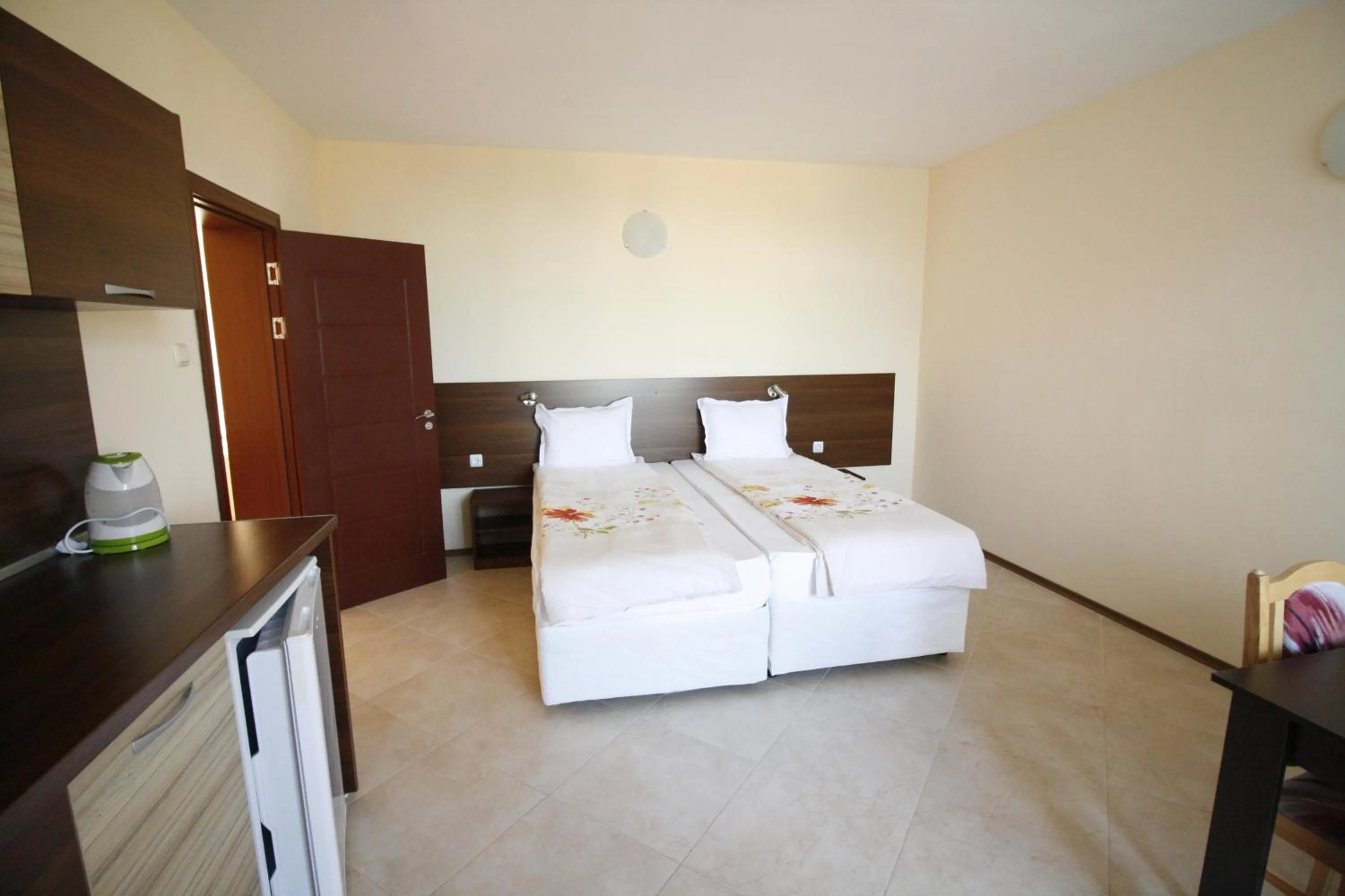 Photo of the whole room in Hotel Marant