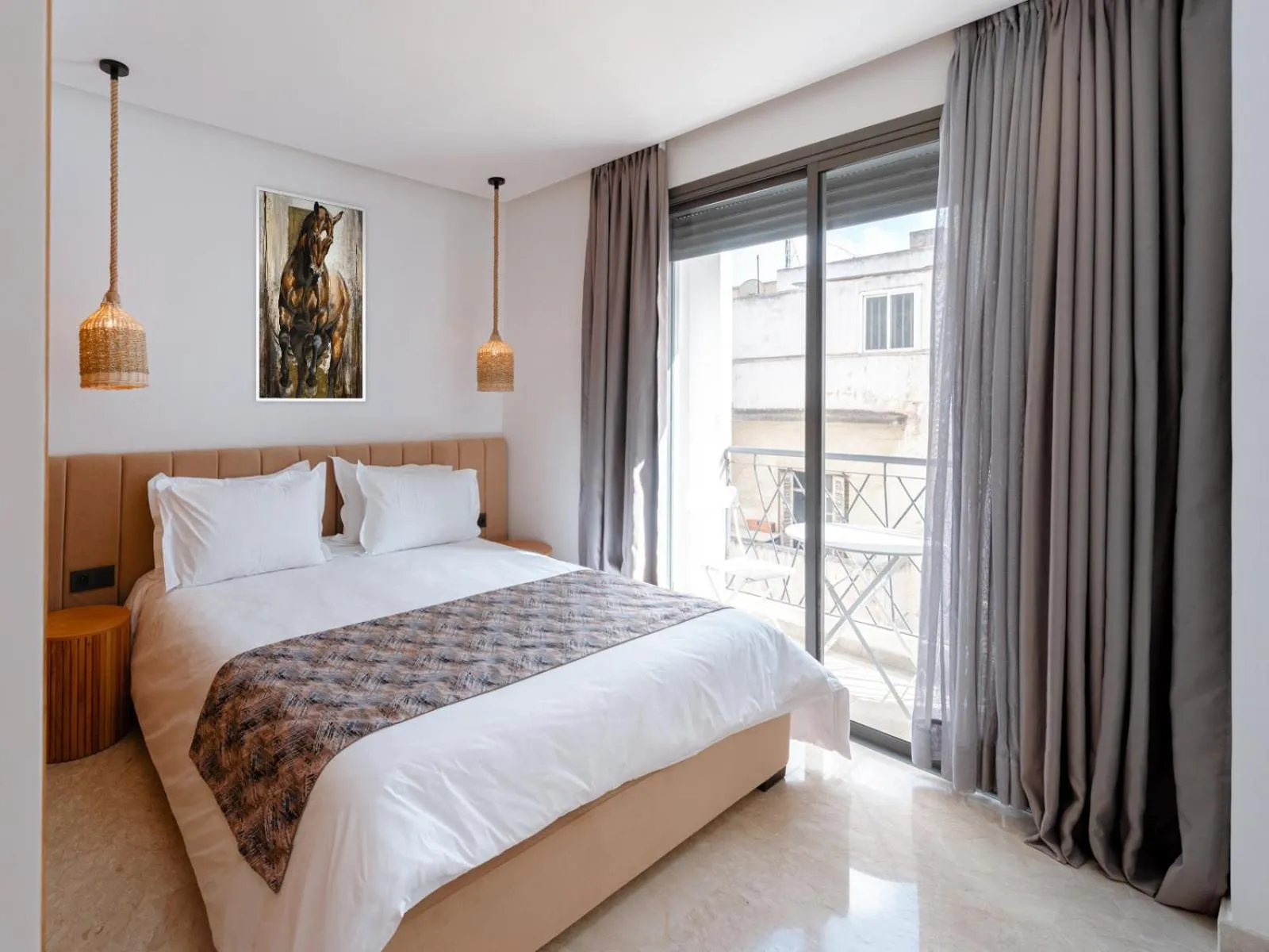 Bed in Spinoza House Appart Hôtel