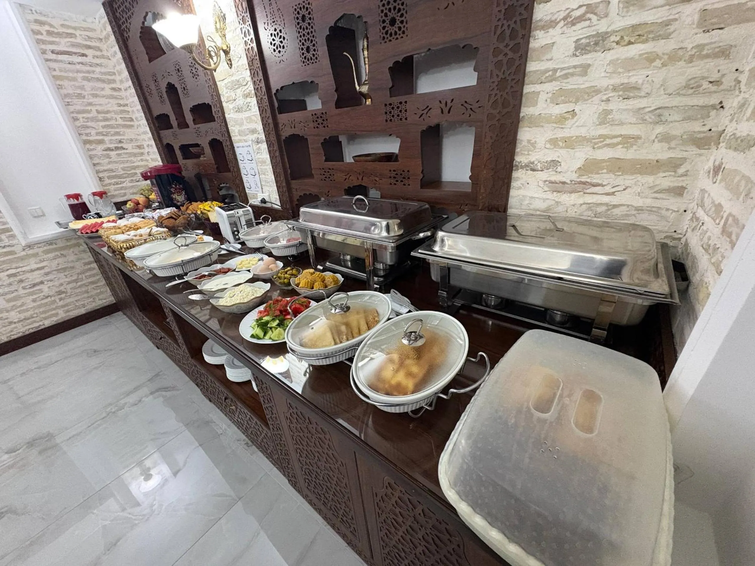 Food and drinks in Porso Boutique Hotel