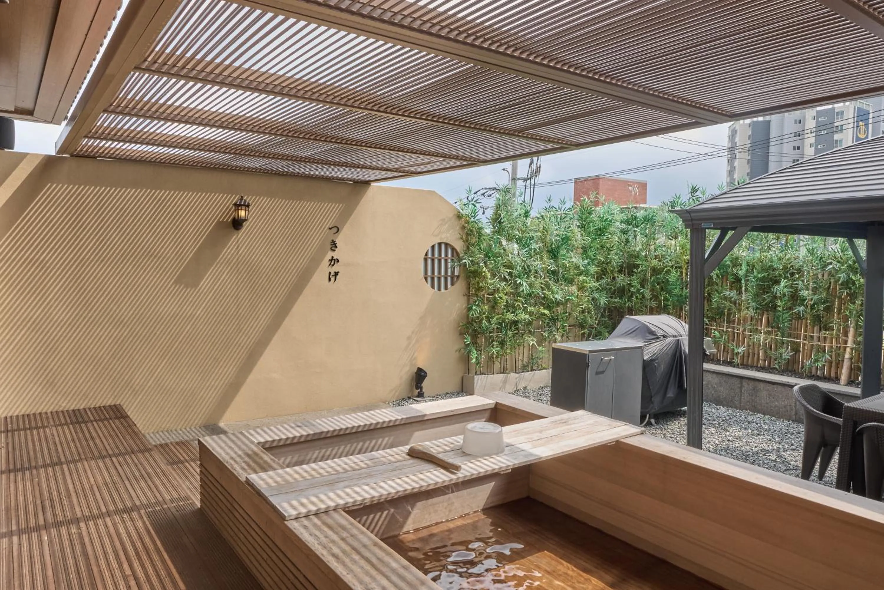 Hot Tub in Hoshikage Ryokan Hotel