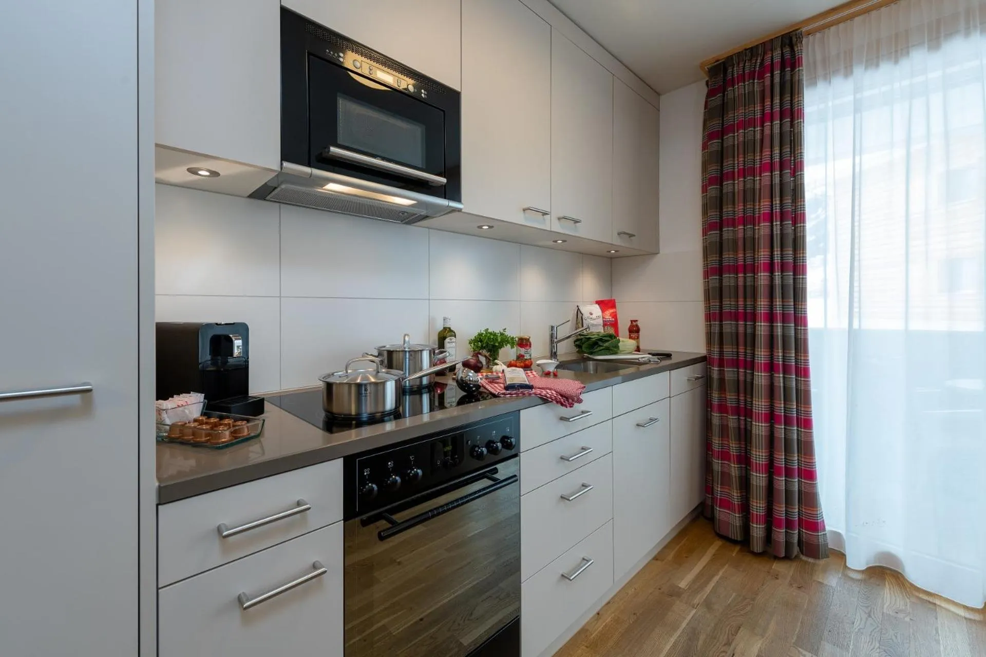 Restaurant/places to eat in Pradas Resort Brigels