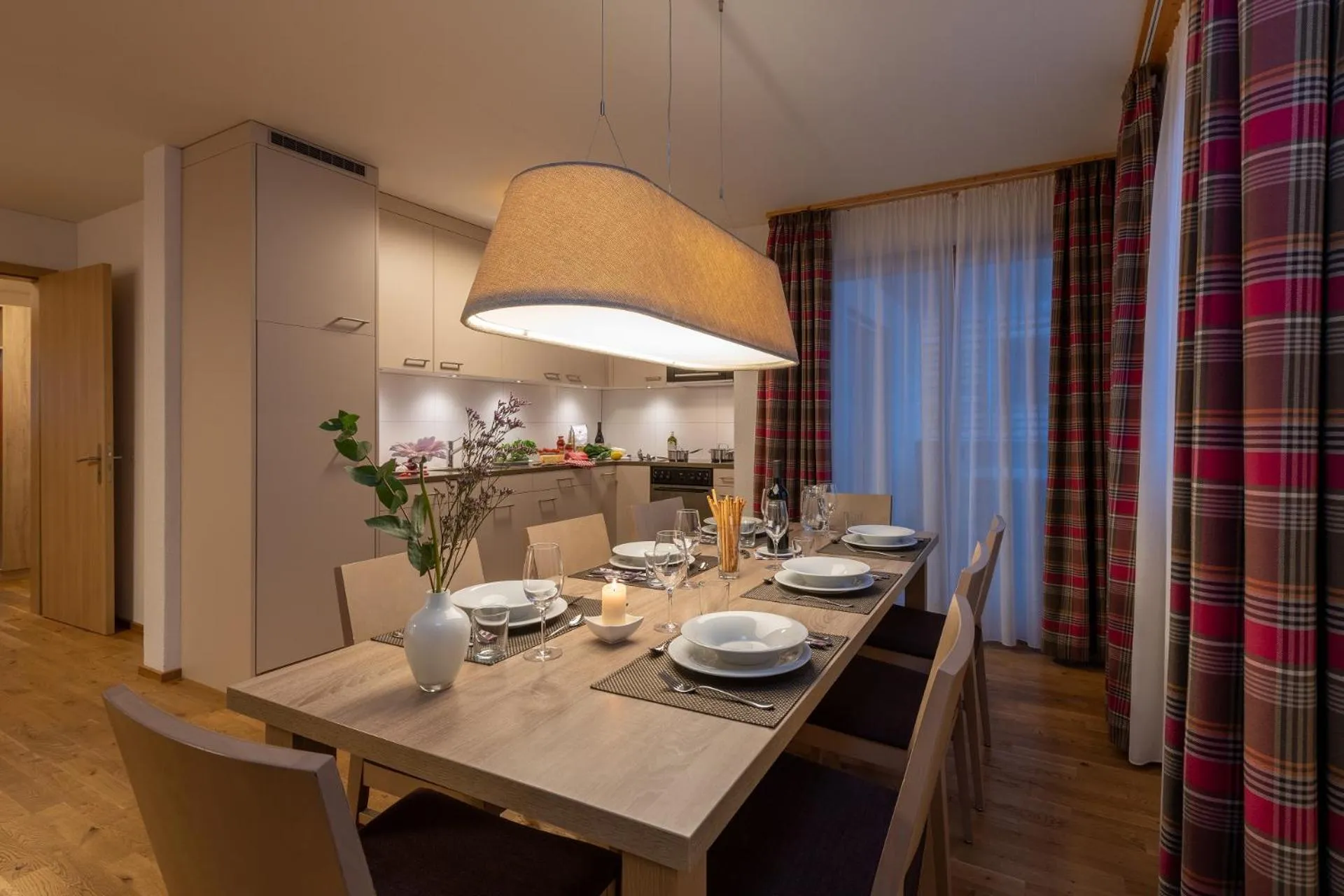 Dining area in Pradas Resort Brigels